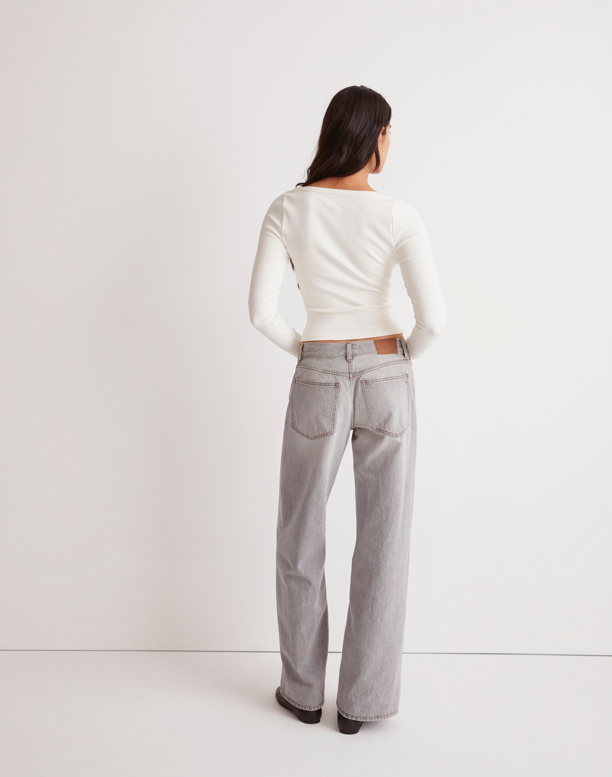 Square-Neck Long-Sleeve Crop Tee in Sleekhold