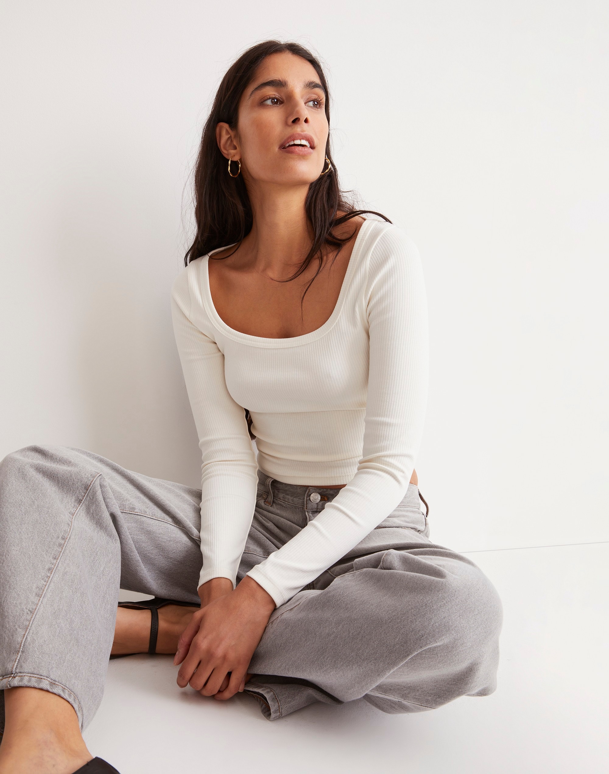 Square-Neck Long-Sleeve Crop Tee in Sleekhold