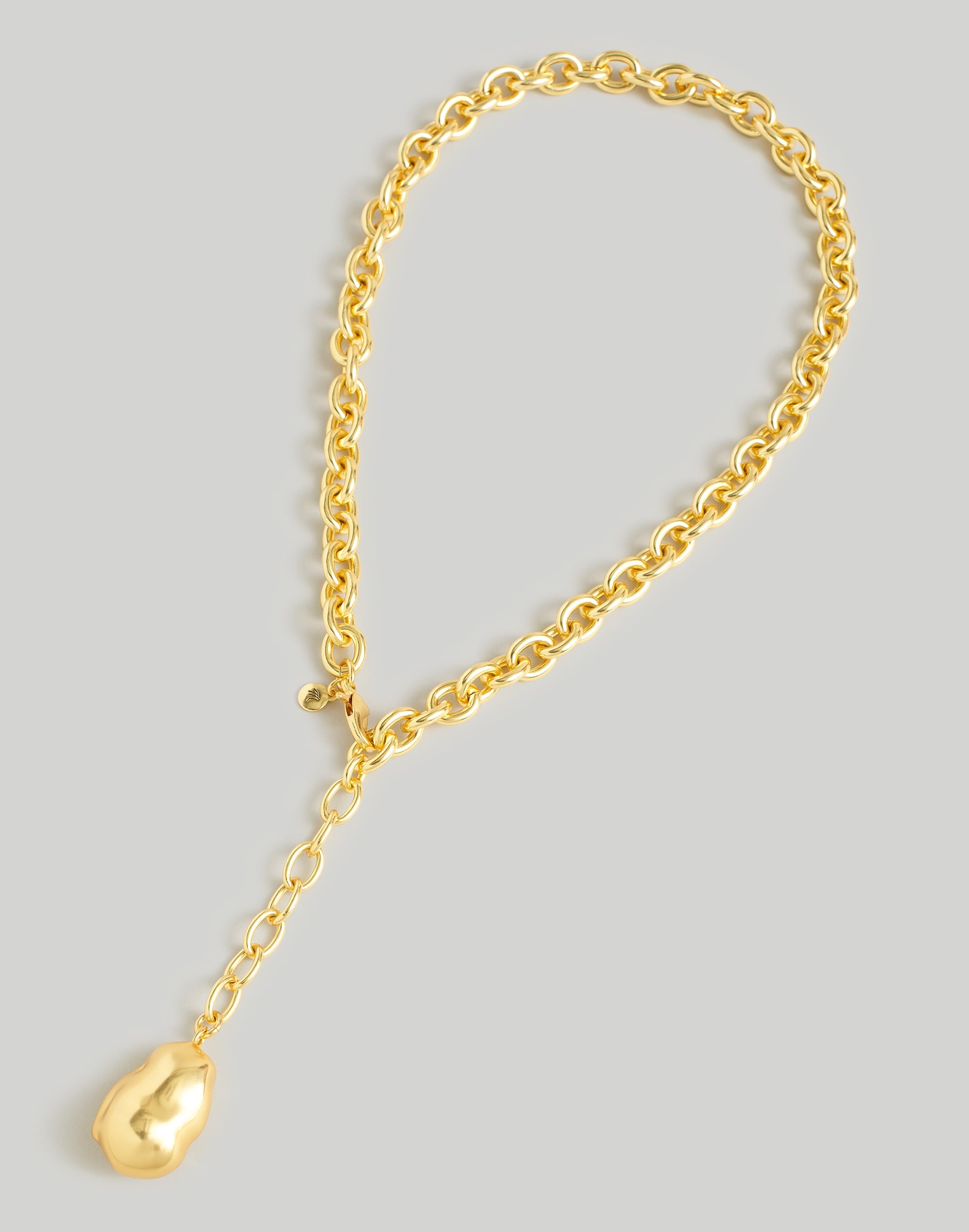 Casted Pearl Chunky Chain Lariat Necklace