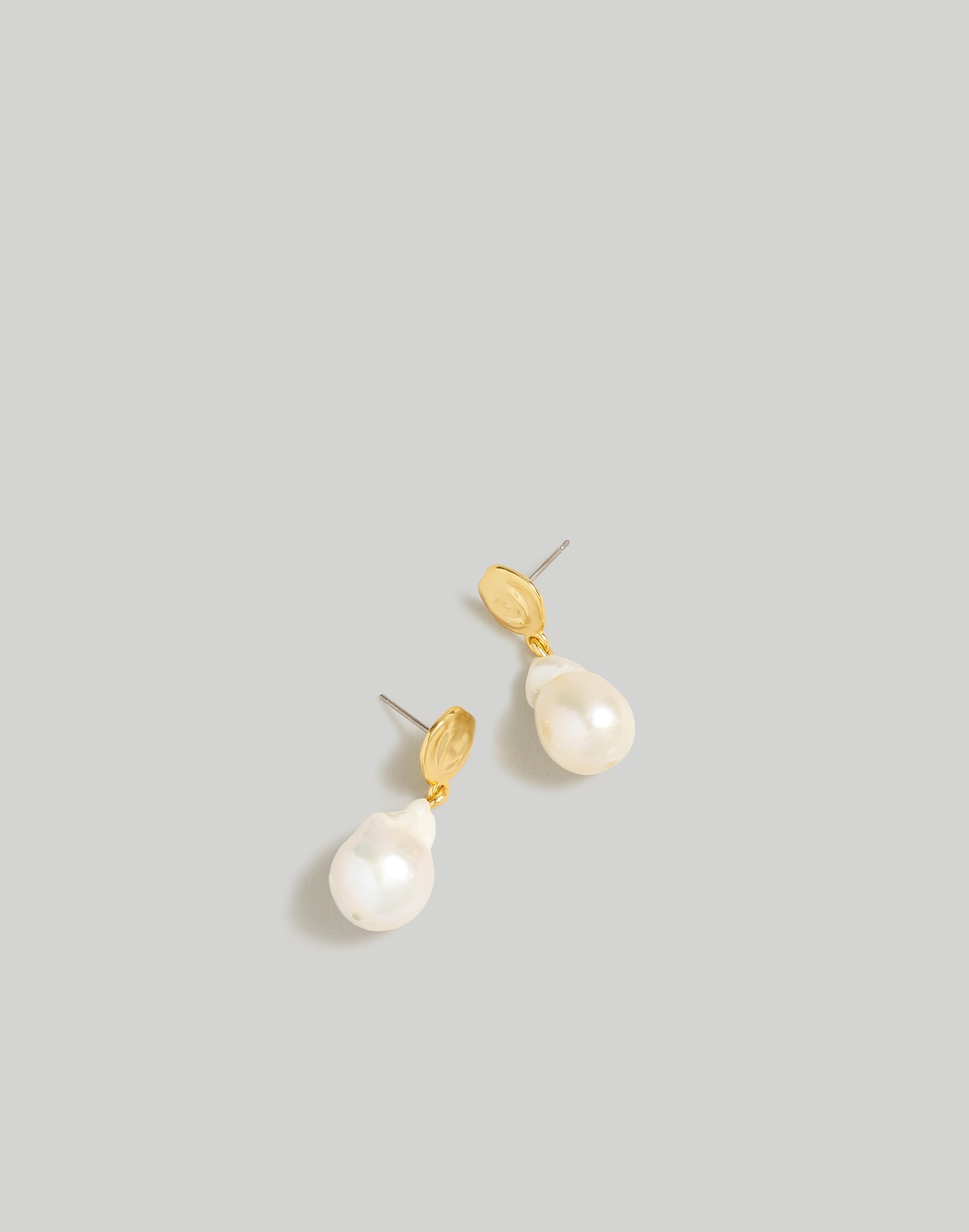 Mw Casted Pearl Statement Earrings In Vintage Gold