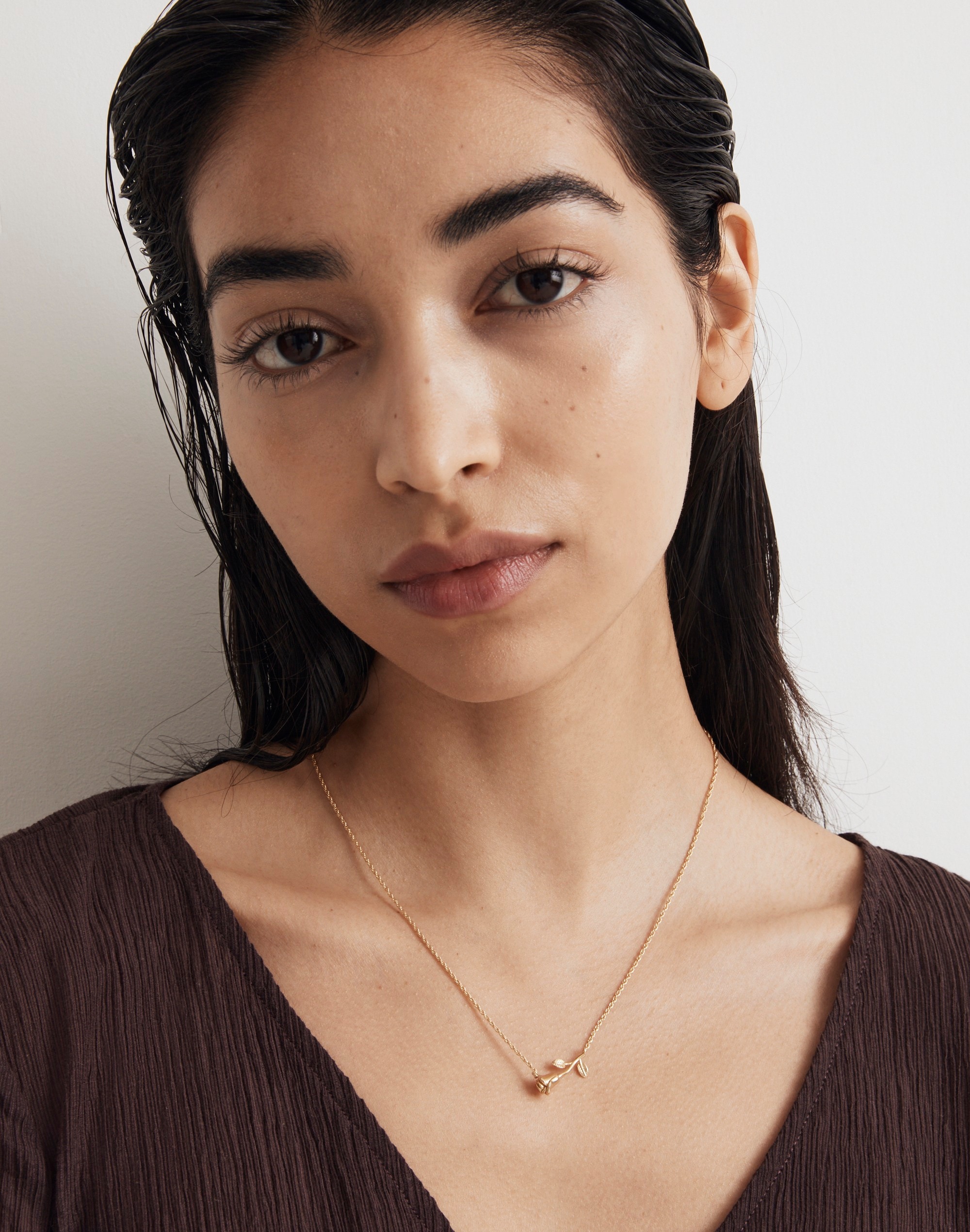 Rose Pendant Necklace