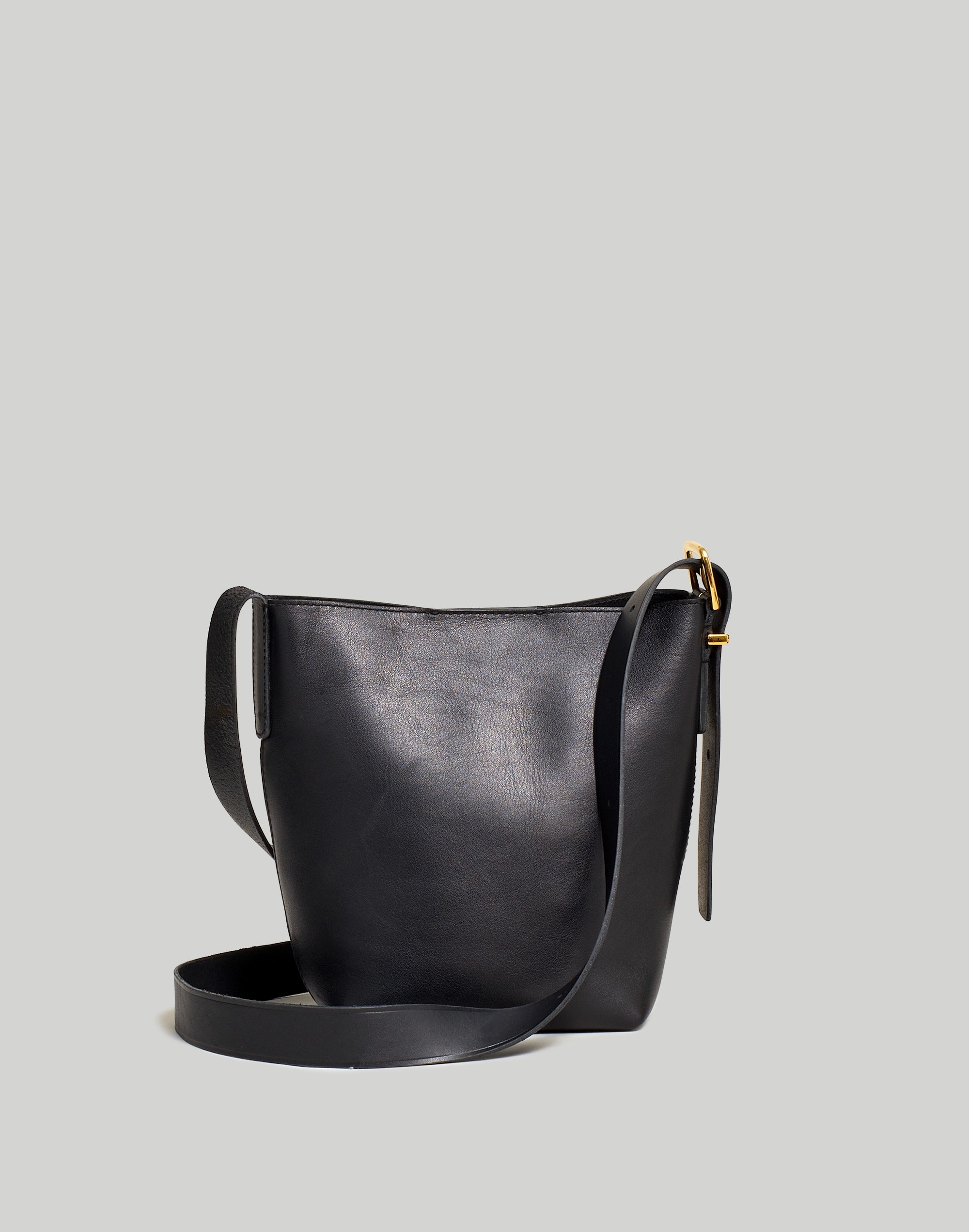 The Essential Mini Bucket Tote Leather