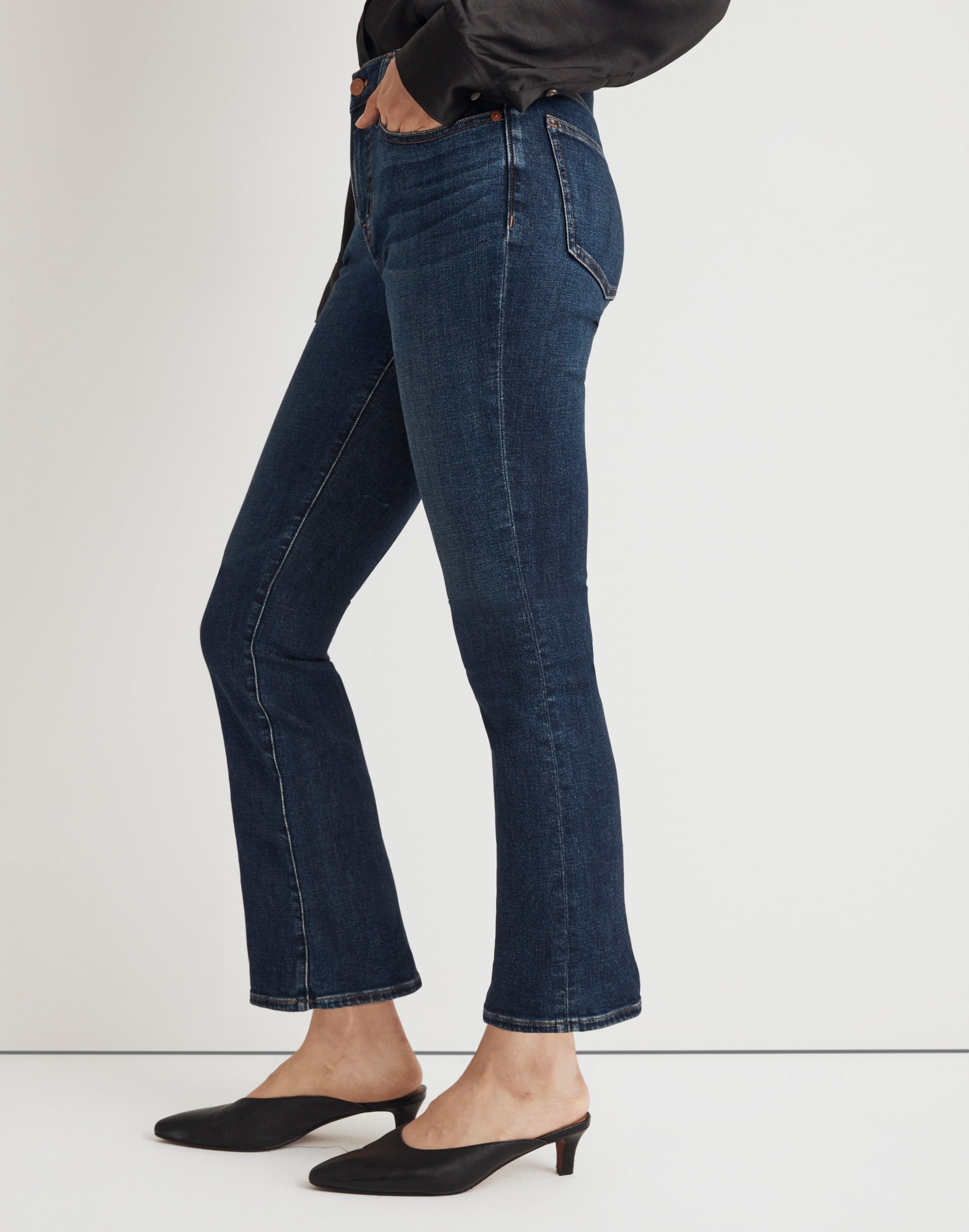 Kick Out Crop Jeans
