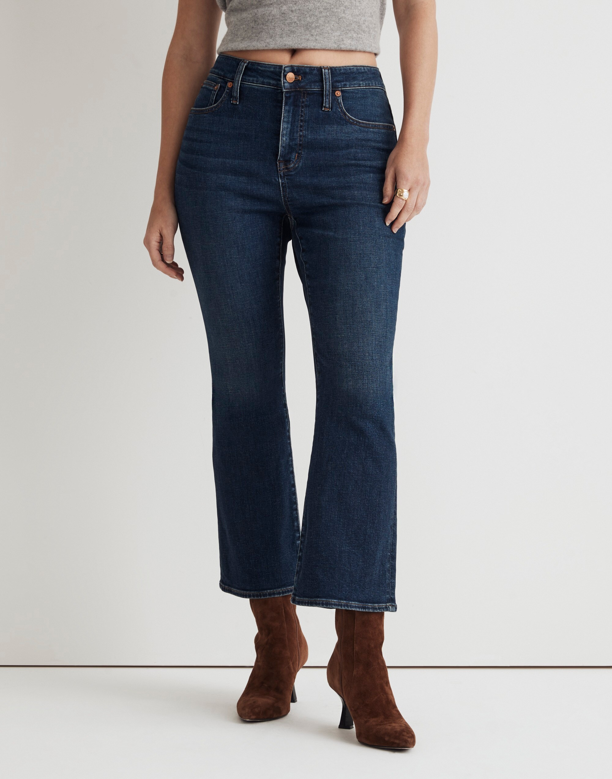 Curvy Kick Out Crop Jean
