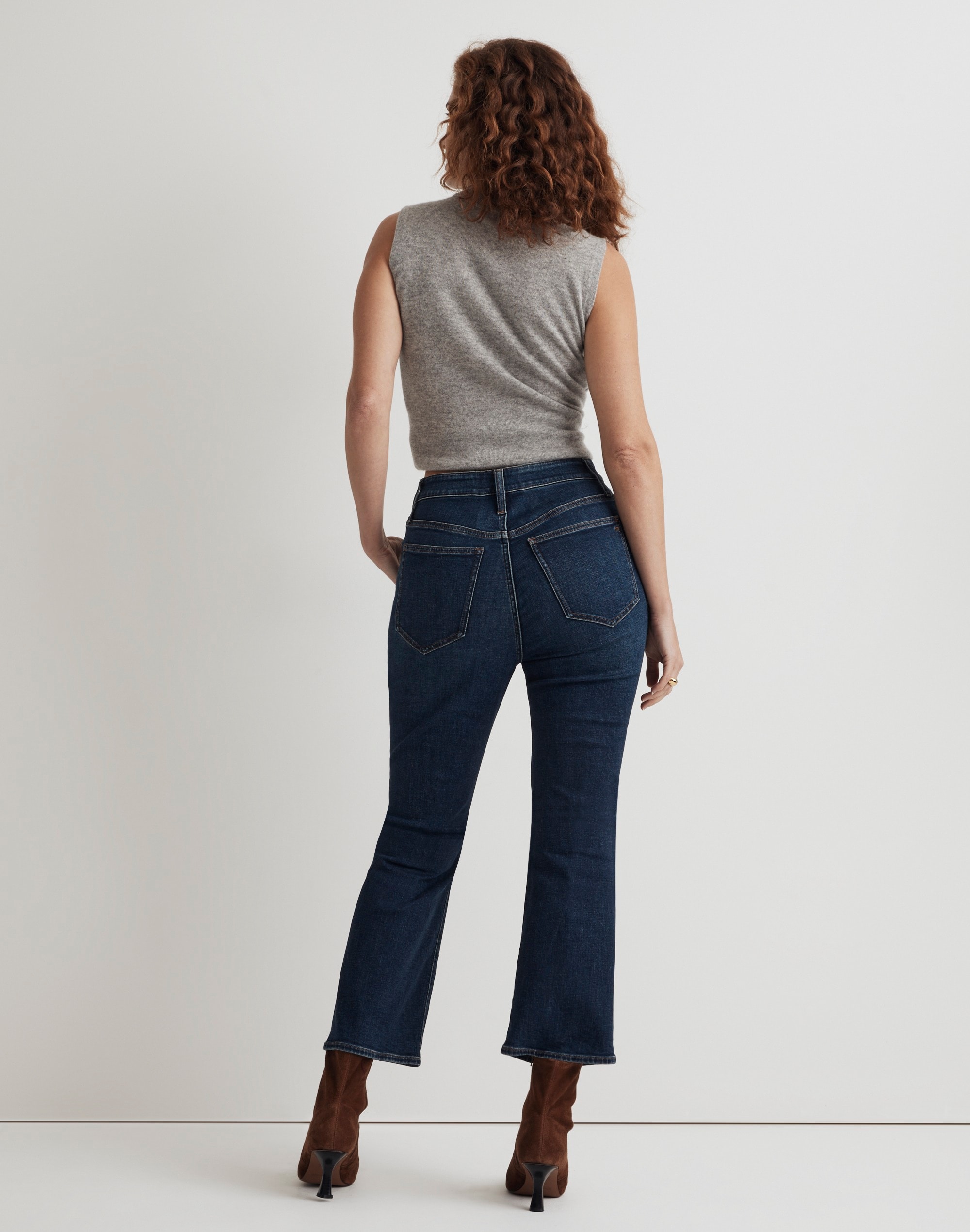 Curvy Kick Out Crop Jean