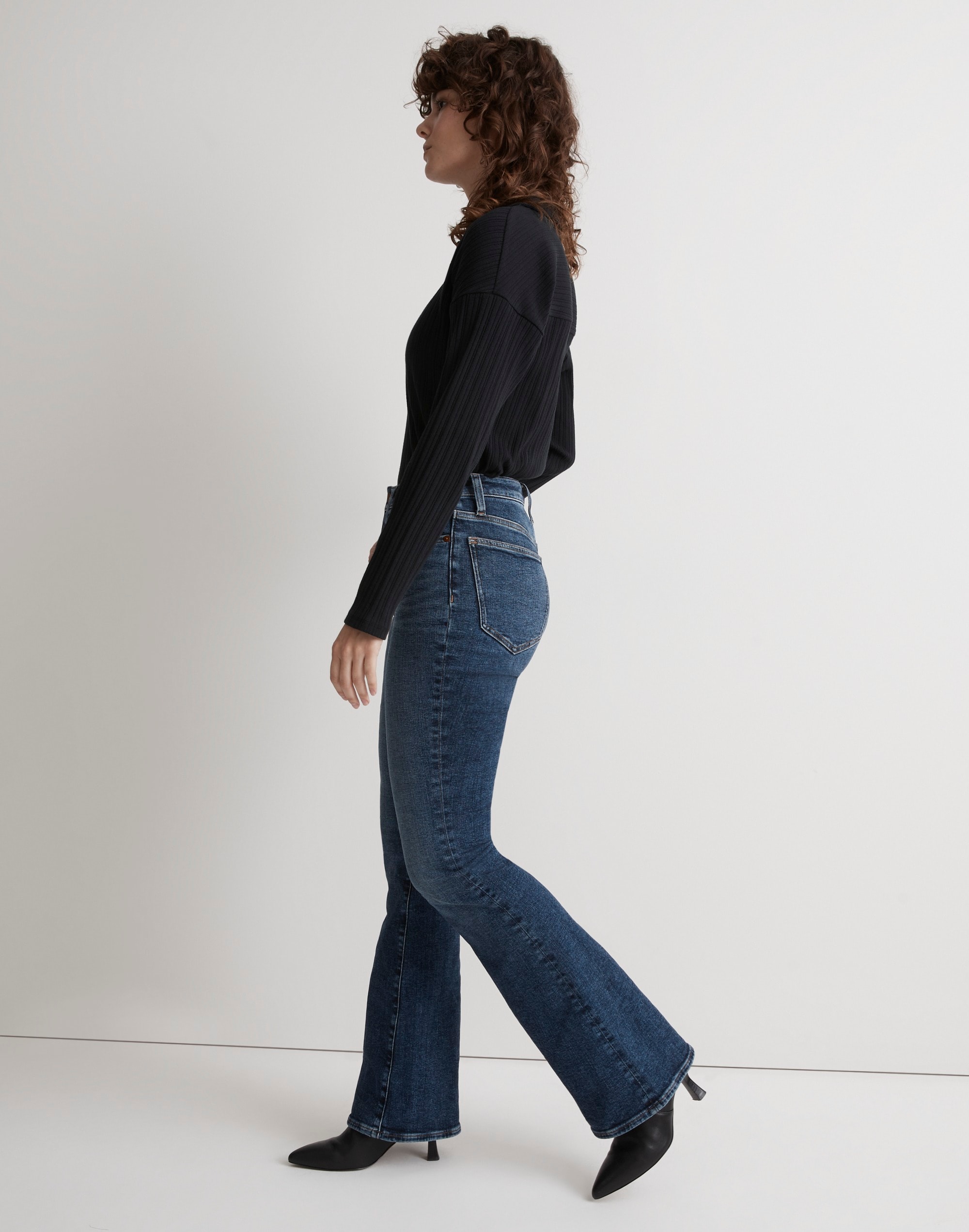 Curvy Skinny Flare Jeans in Alvord Wash: Instacozy Edition