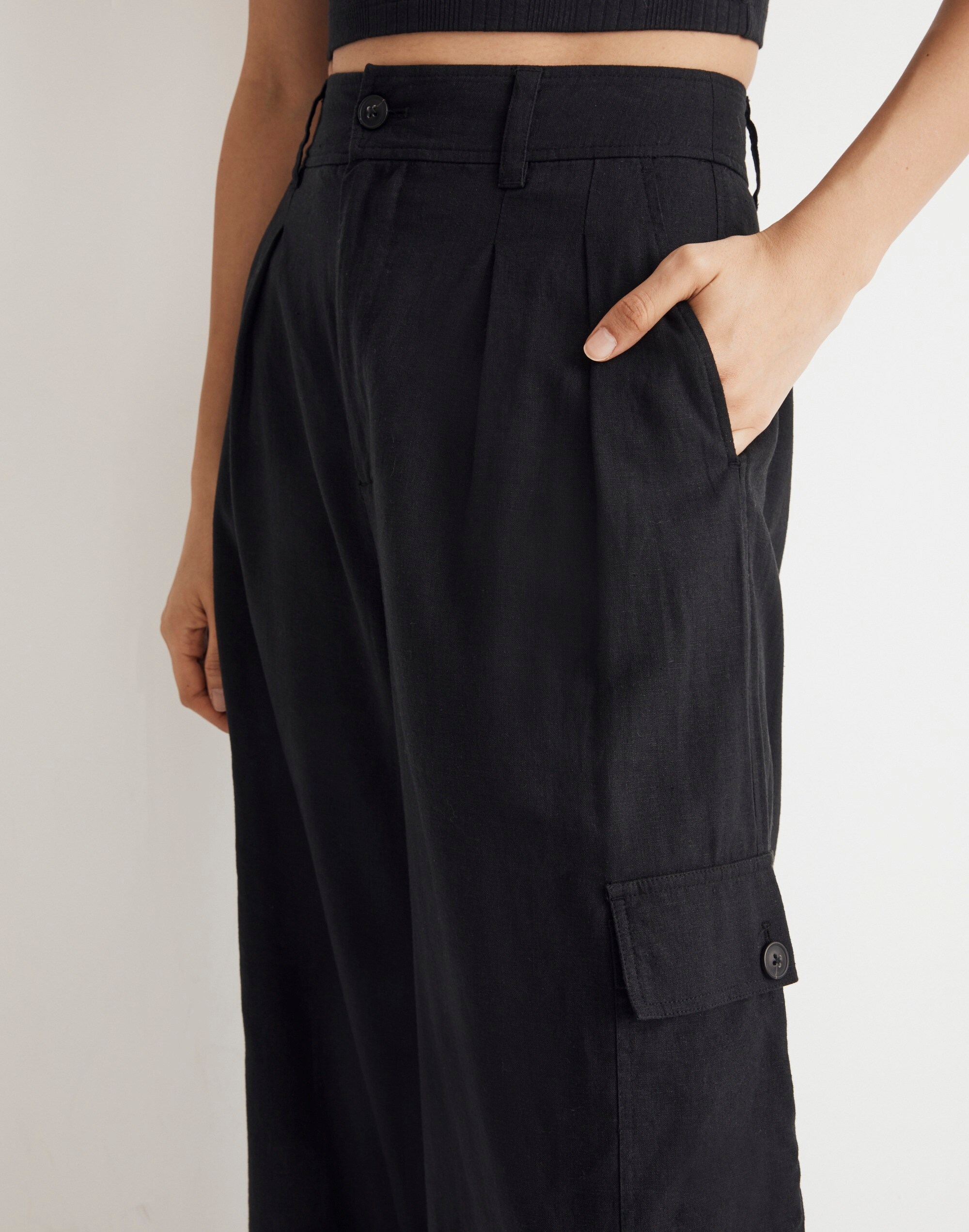 Wide-Leg Cargo Pants in Linen-Blend