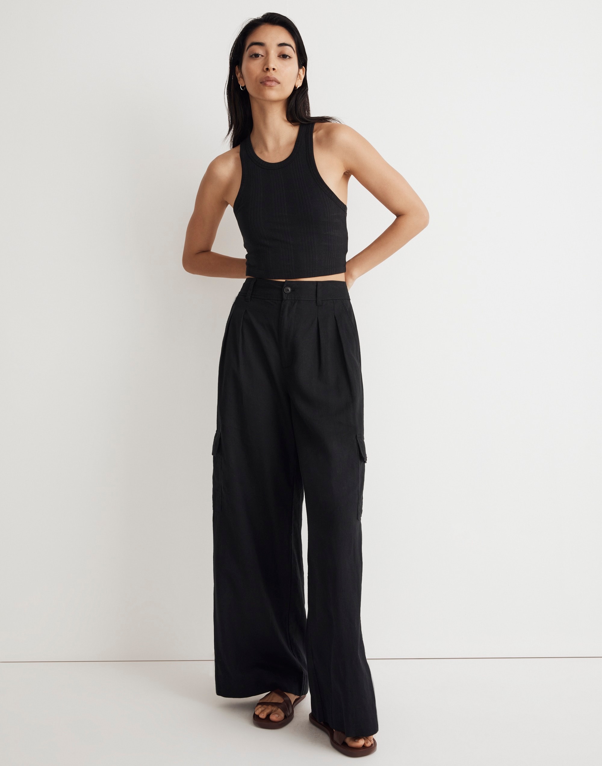 Wide-Leg Cargo Pants in Linen-Blend