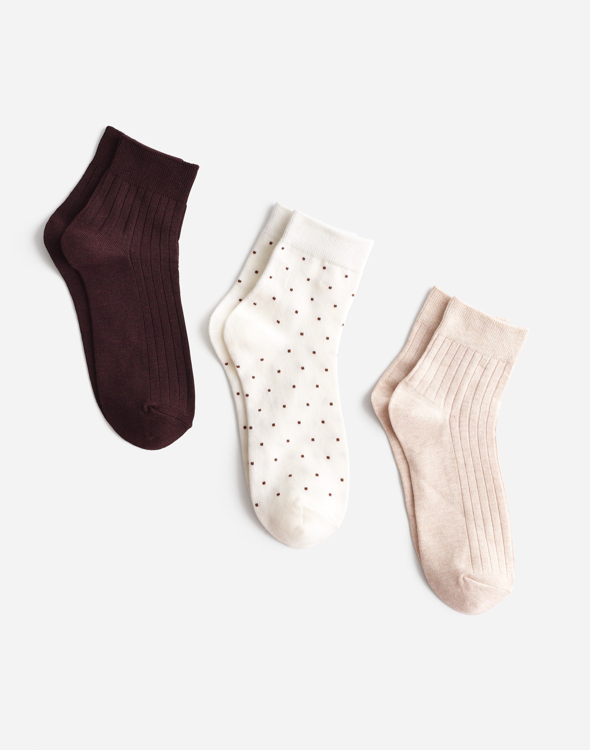 Three-Pack Slinky Ankle Socks