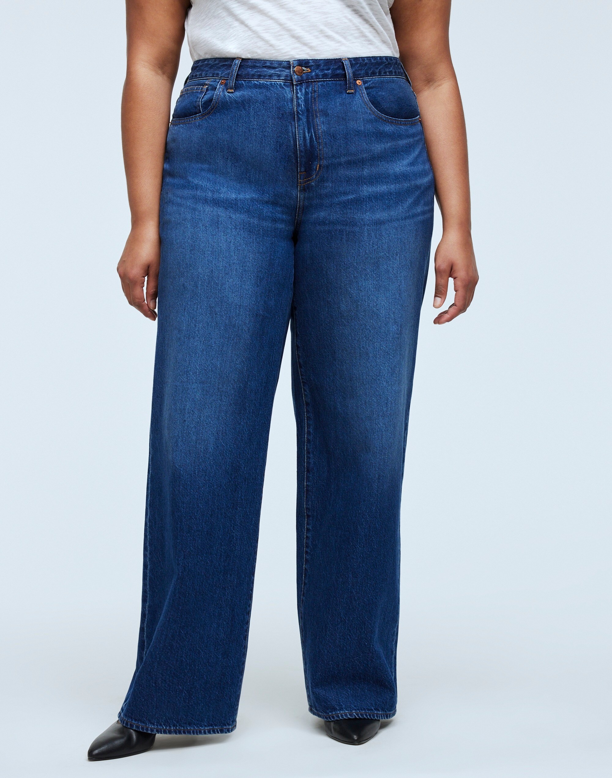 Plus Superwide-Leg Jeans in Vietor Wash