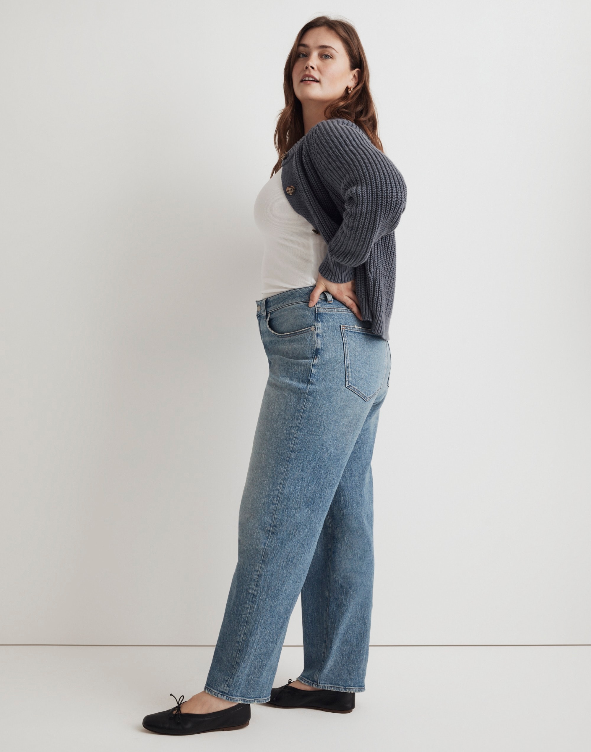 The Plus Curvy '90s Straight Jean Rondell Wash: Crease Edition