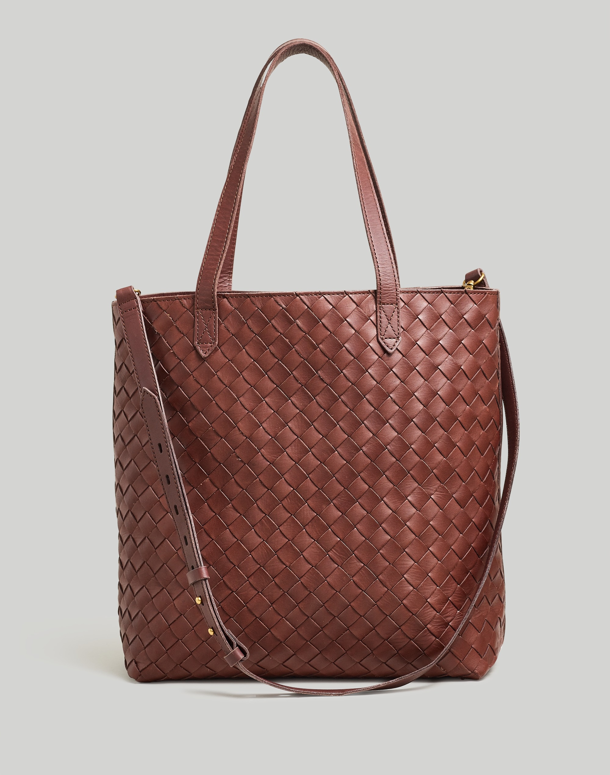 the medium transport tote in woven leather