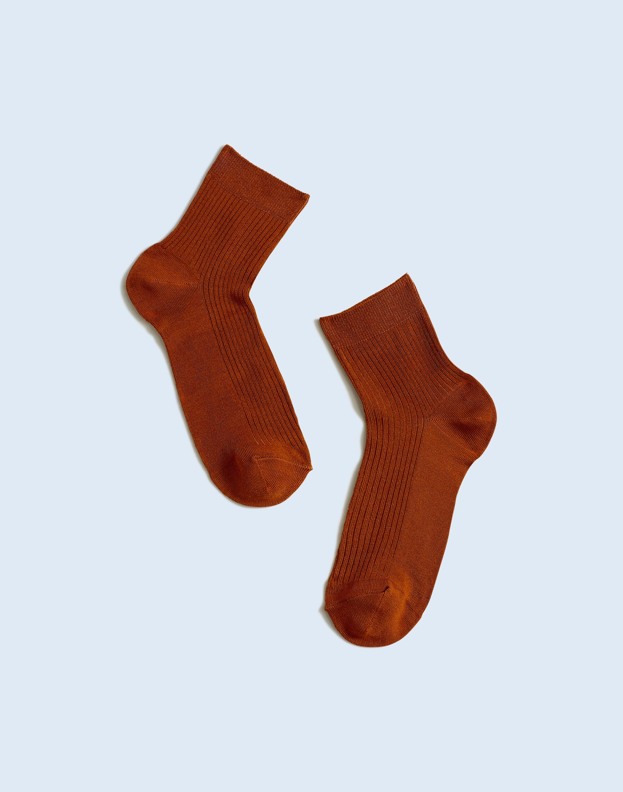 Mw Semi-sheer Ankle Socks In Brown
