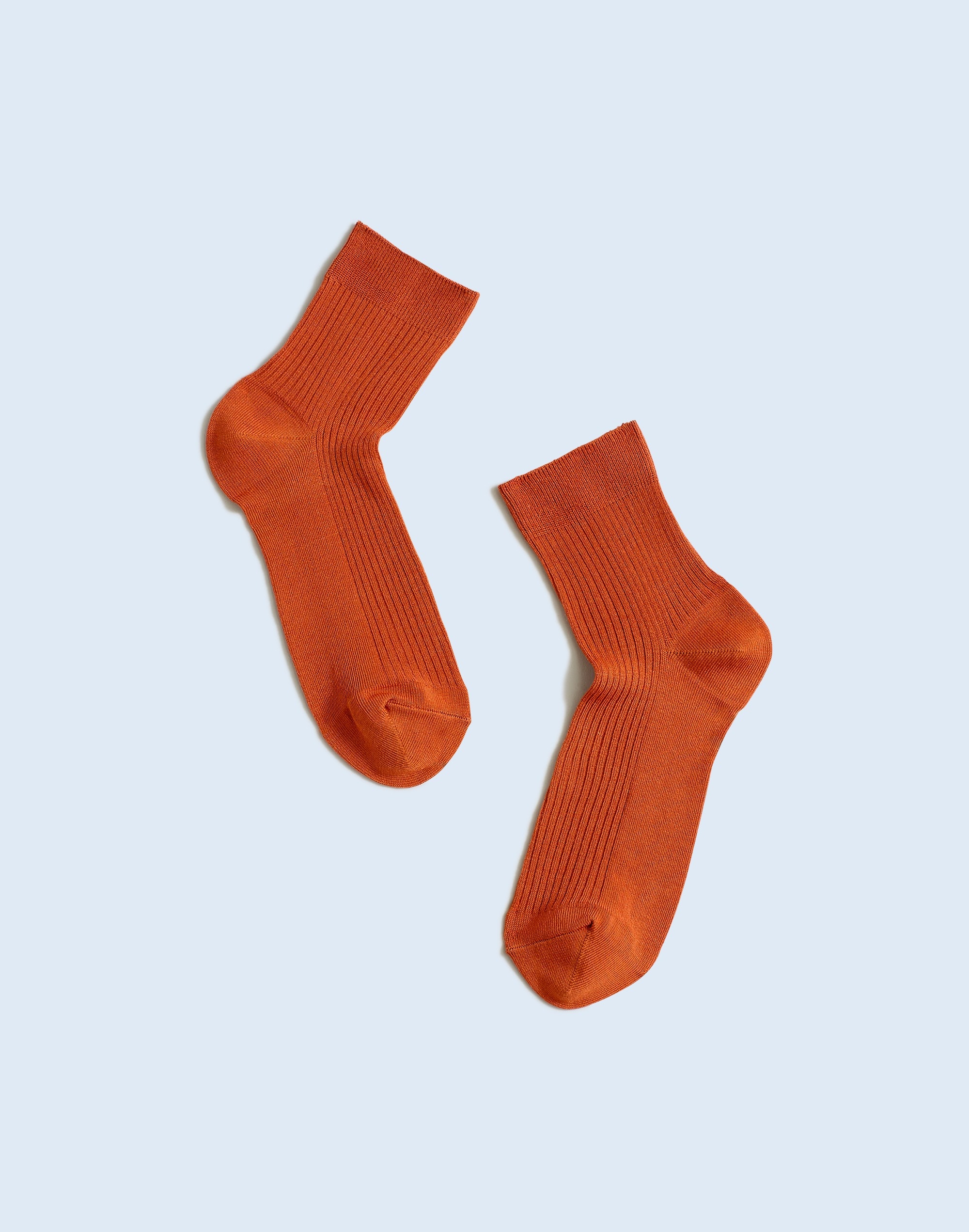 Mw Semi-sheer Ankle Socks In Red