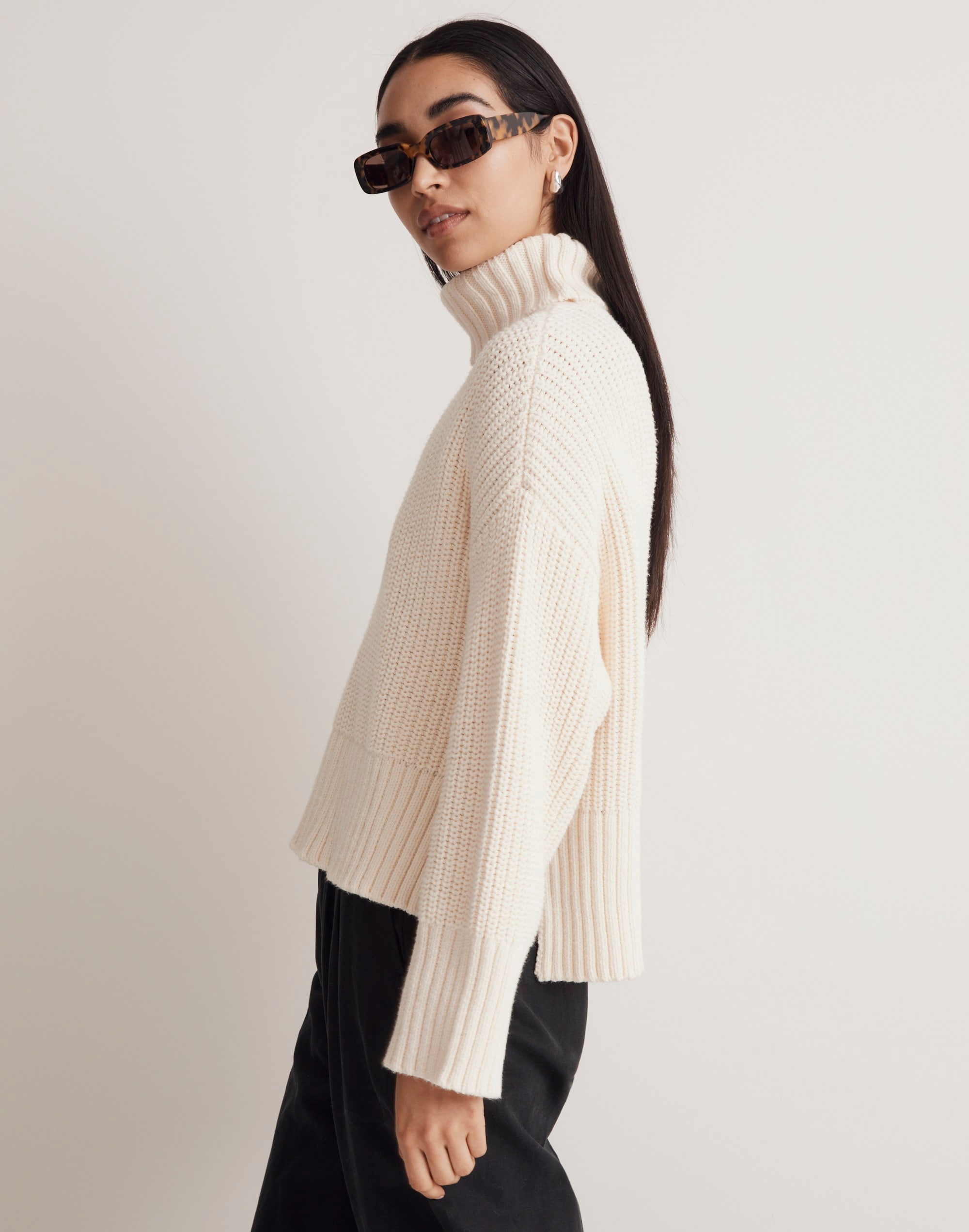 wide rib turtleneck sweater