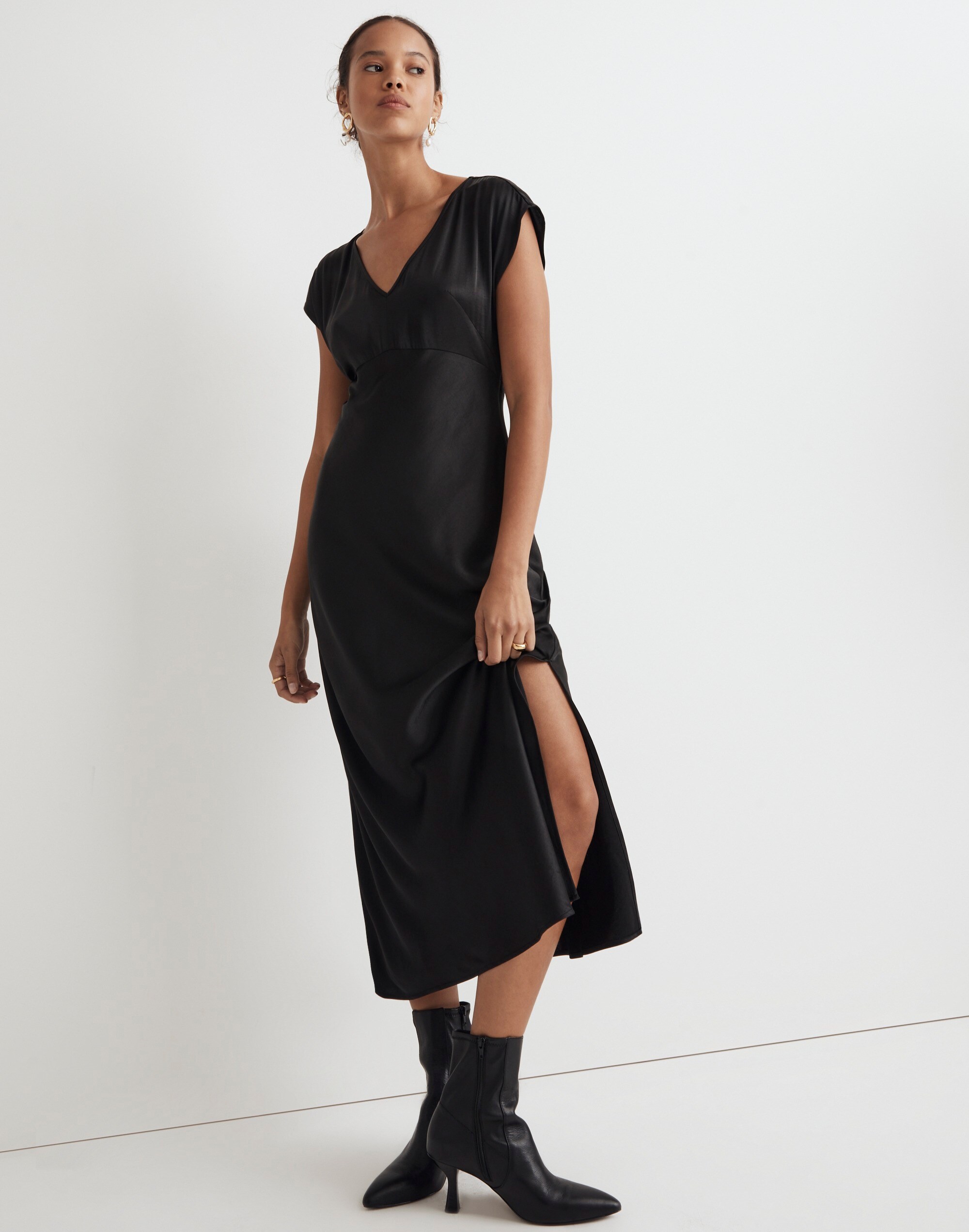 Petite Wide V-Neck Midi Dress