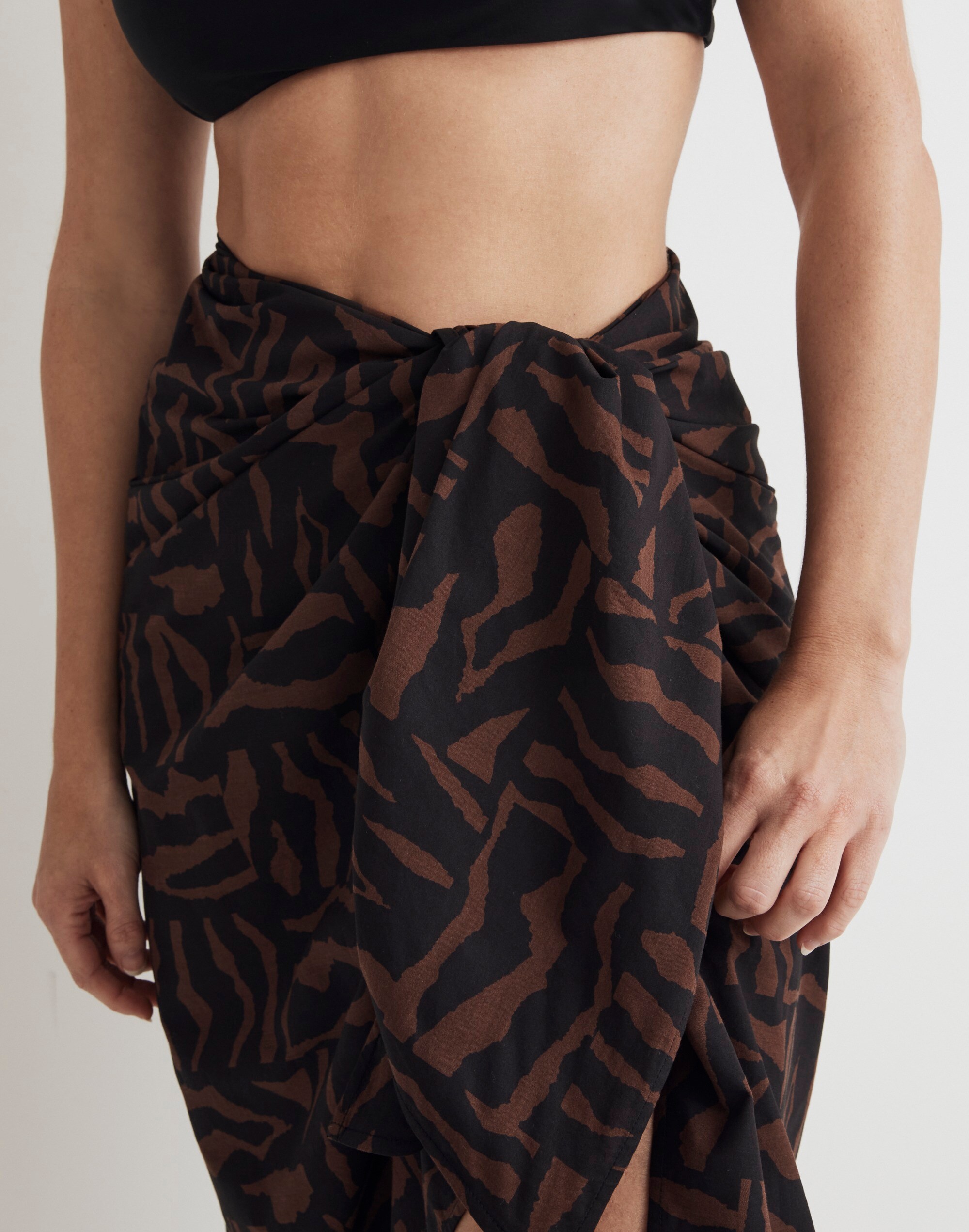 Crinkle Cotton Sarong in Abstract Animal