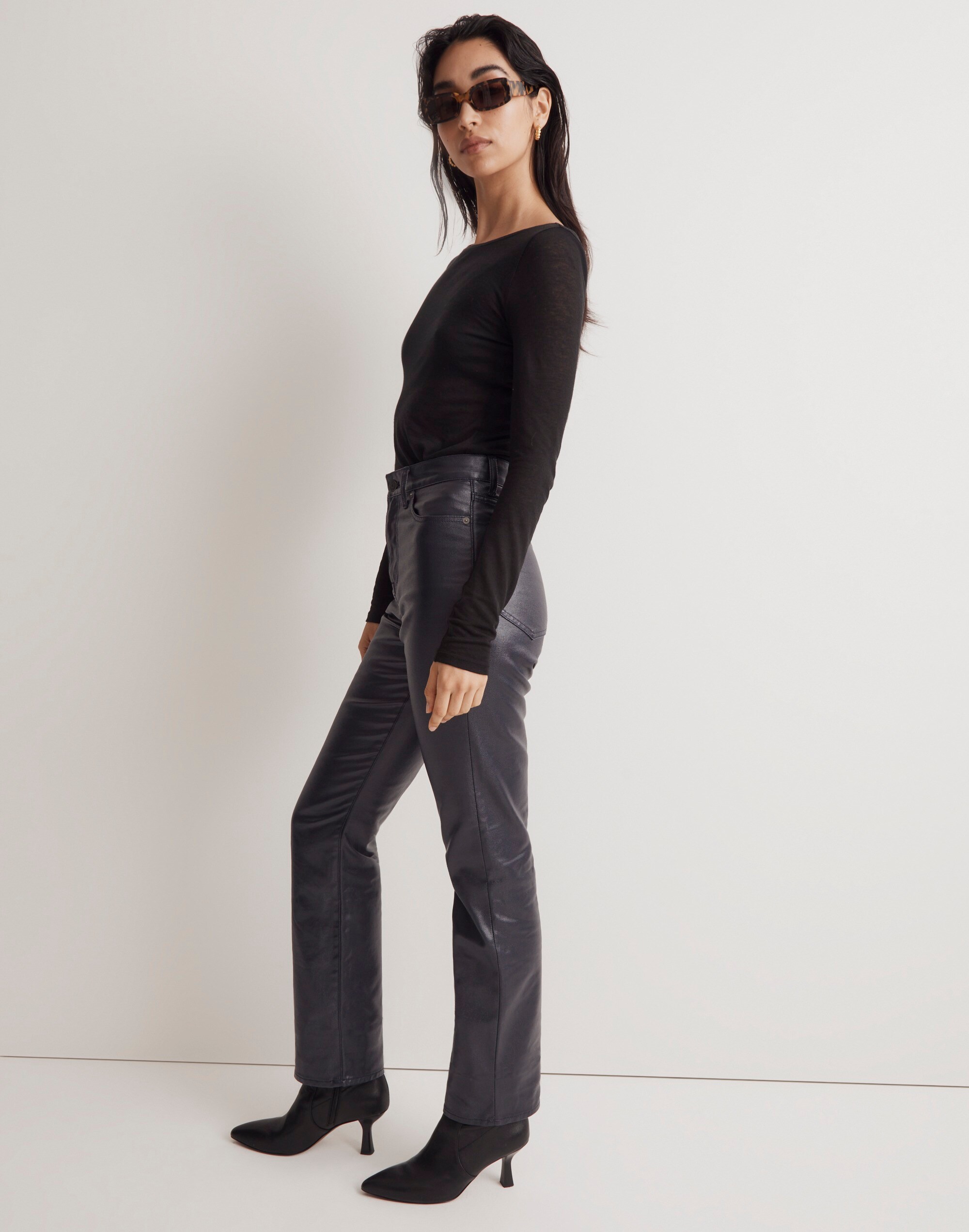 Scoopneck Long-Sleeve Tee