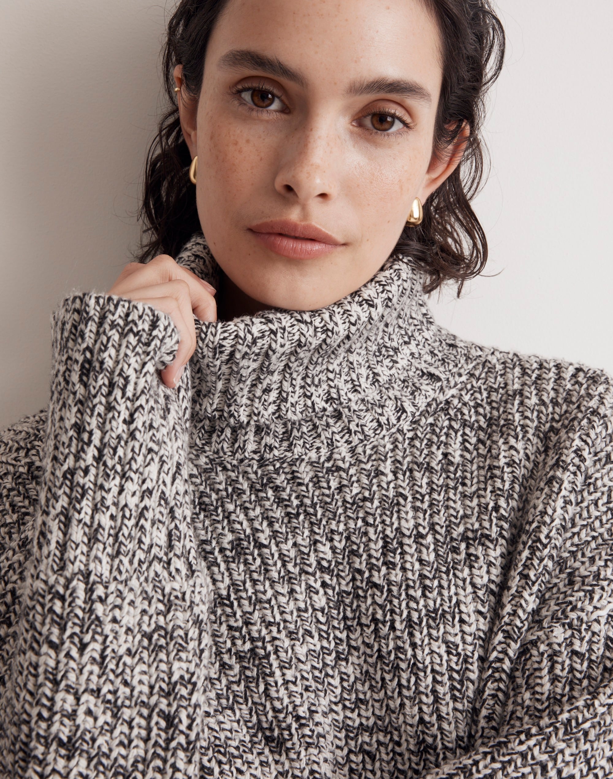 Wide Rib Turtleneck Sweater