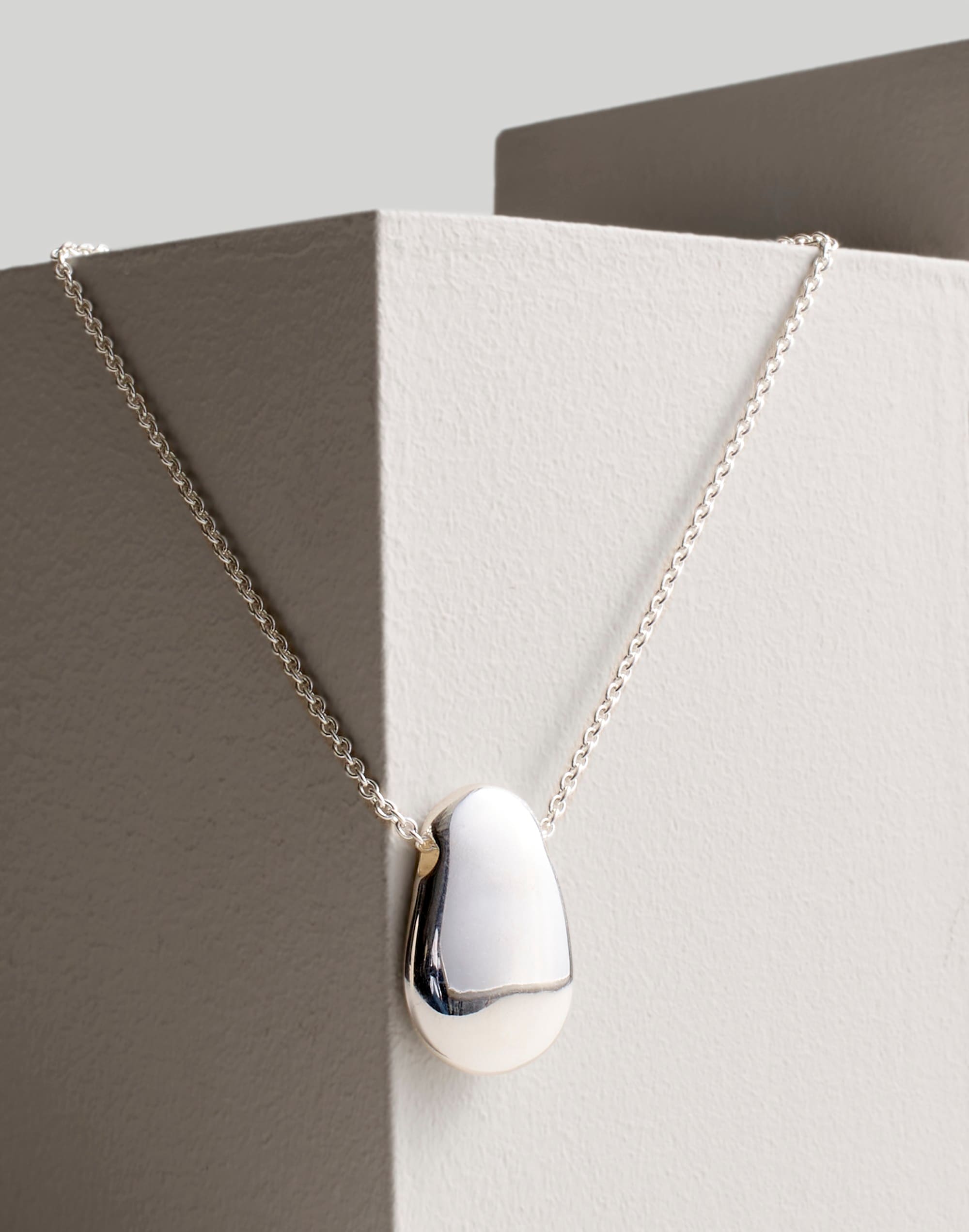 The Sterling Silver Collection Chunky Pendant Necklace