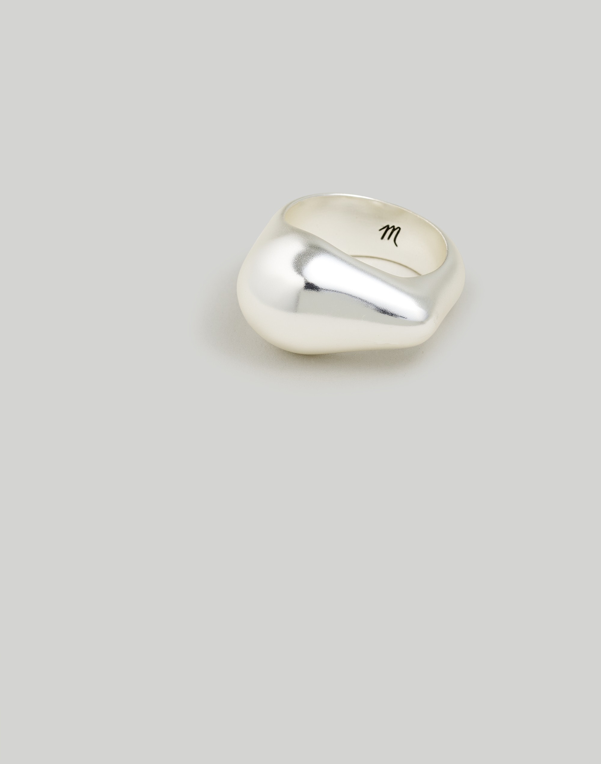 Droplet Signet Band Ring