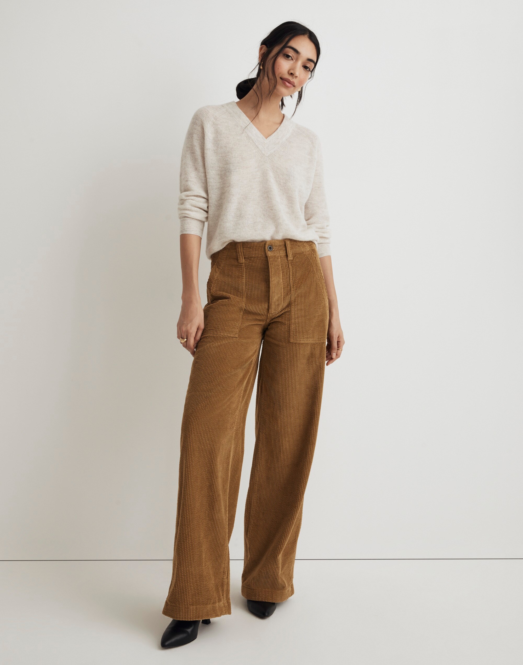 Griff Superwide-Leg Fatigue Cargo Pants in Garment-Dyed Corduroy in spiced olive image 2