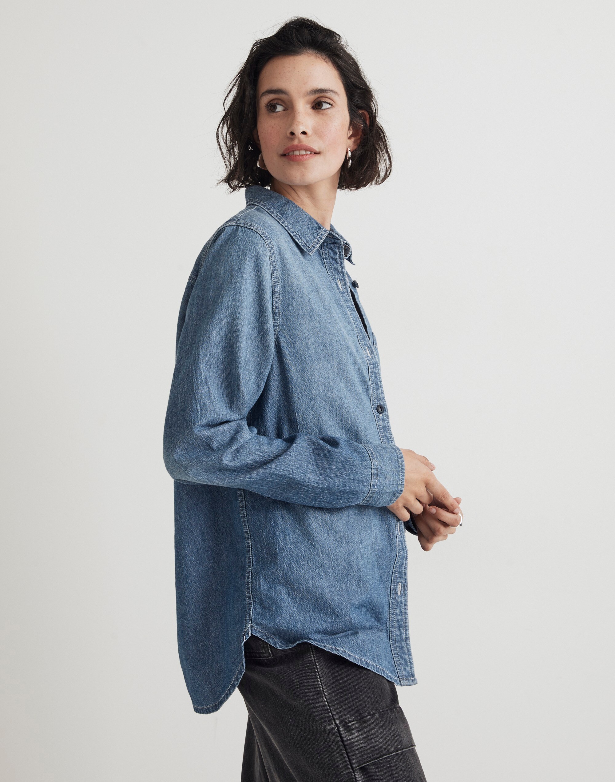 Denim Button-Up Shirt in Nielsen Wash