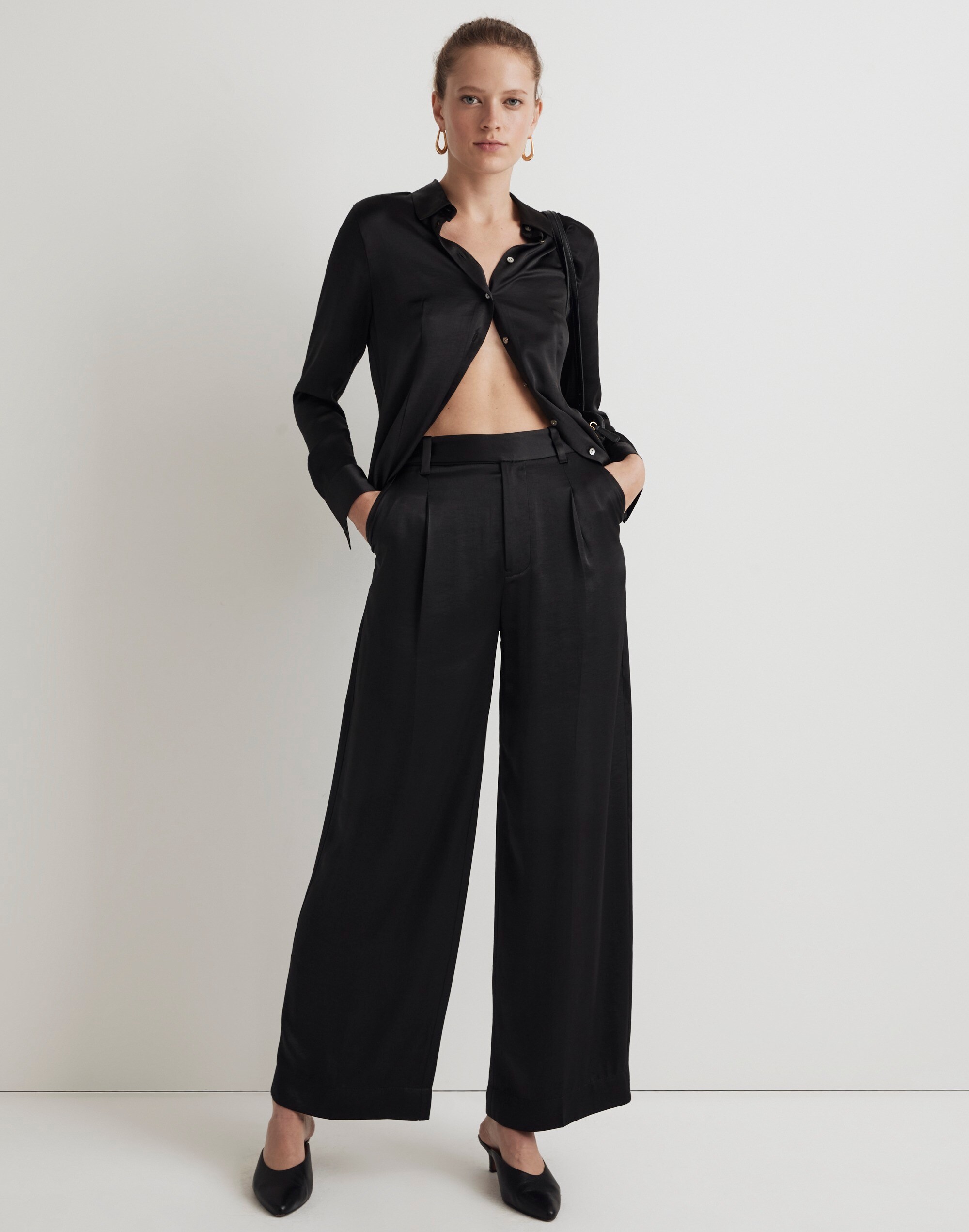 The Petite Harlow Wide-Leg Pant in Satin