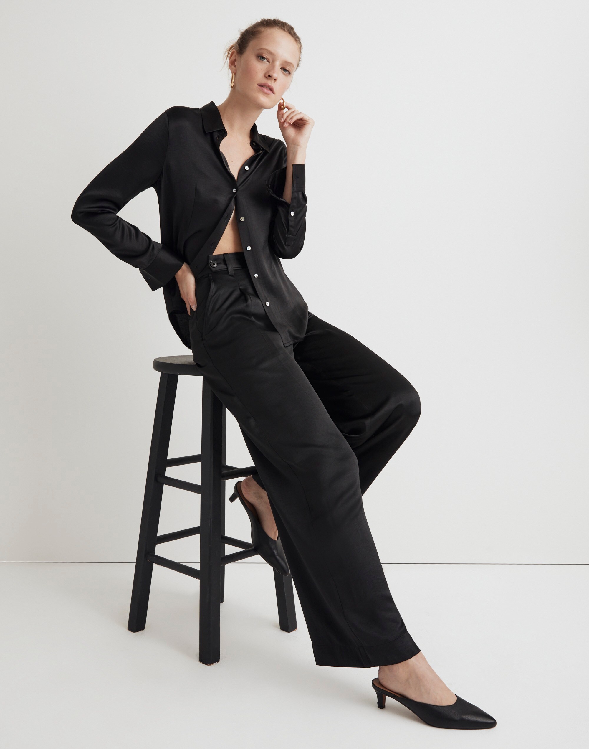 The Petite Harlow Wide-Leg Pant in Satin
