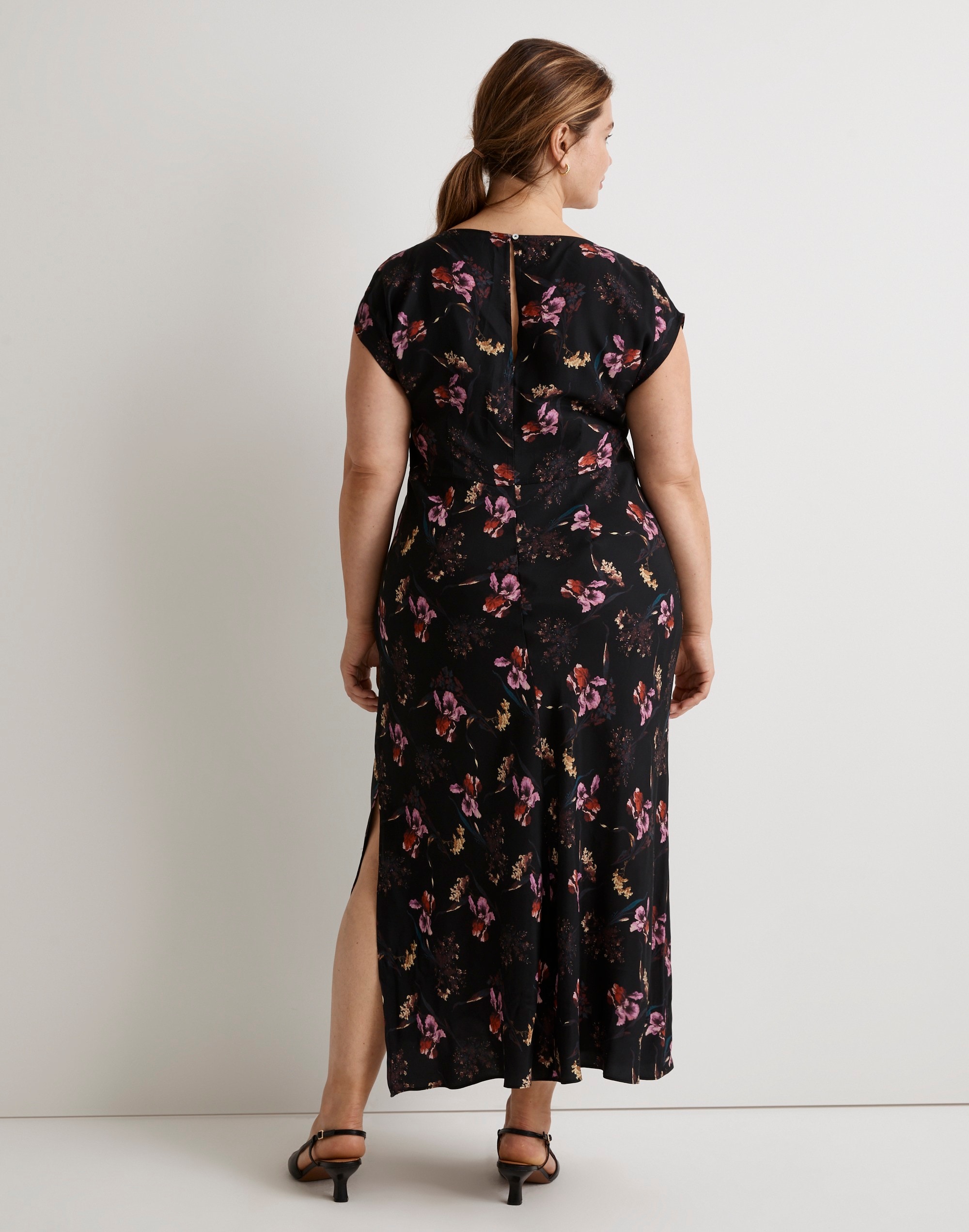 Plus Wide V-Neck Midi Dress