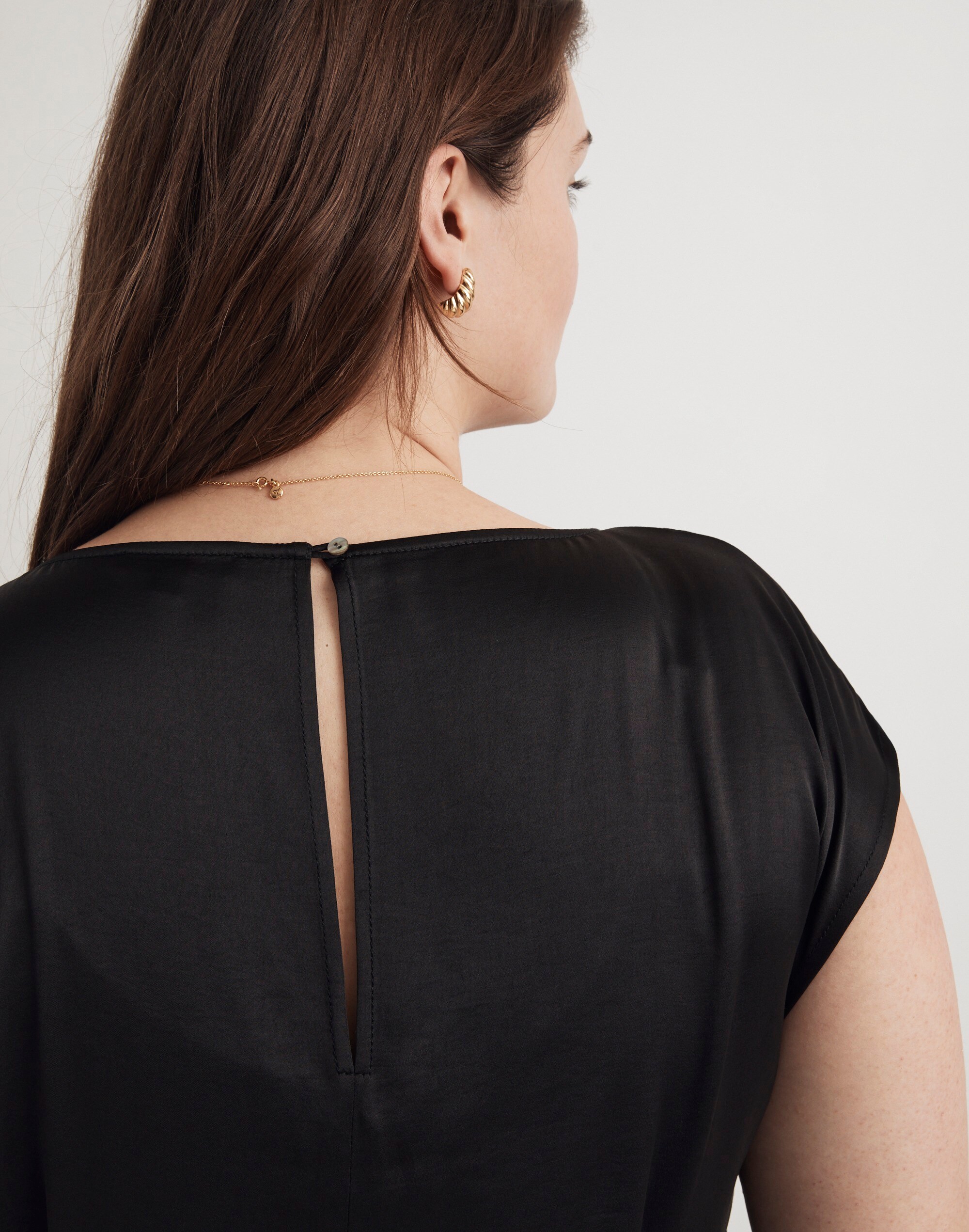 Plus Wide V-Neck Midi Dress