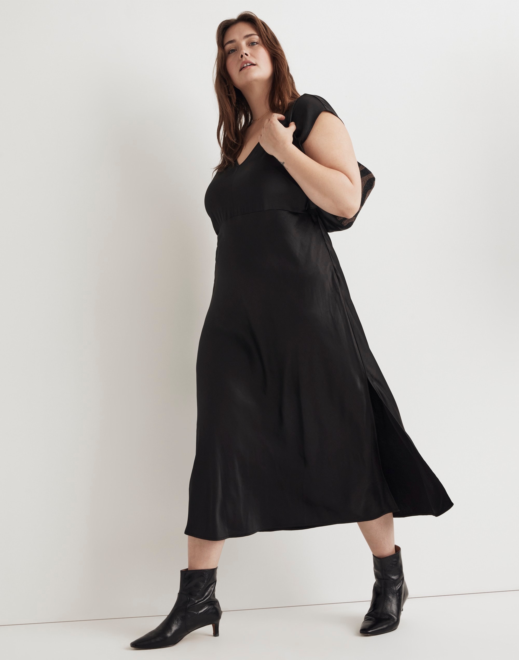 plus wide v-neck midi dress in satin