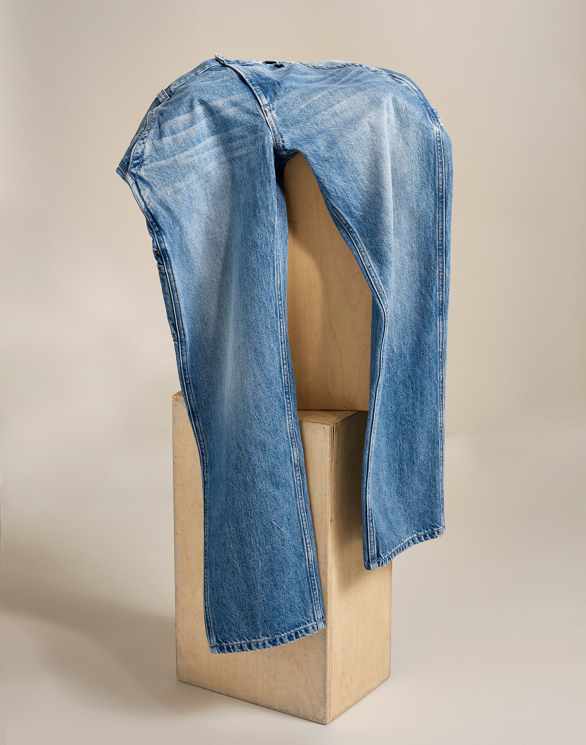 Carpenter Jeans in Oakcrest Wash