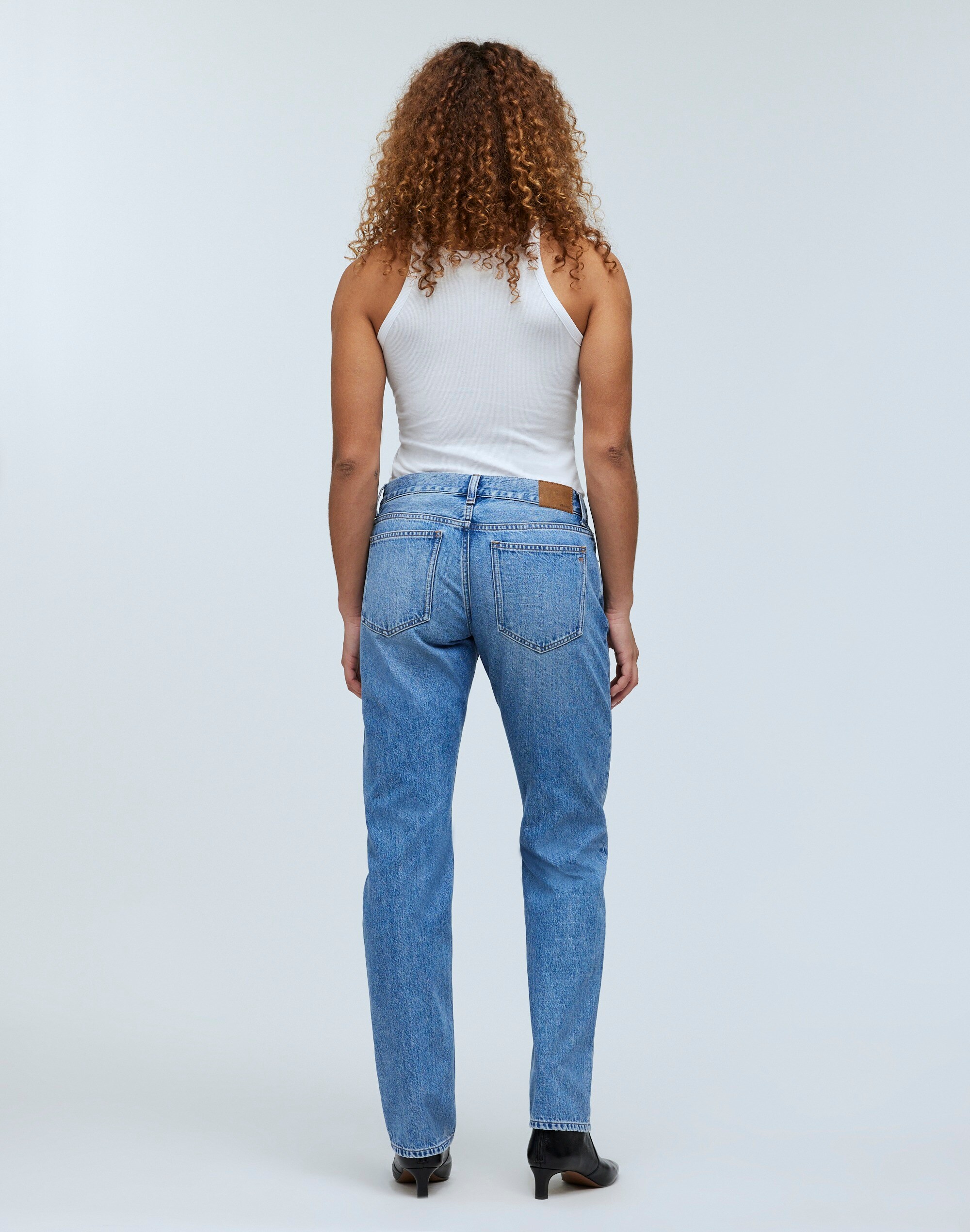The Low-Rise '90s Straight Jean Arlee Wash