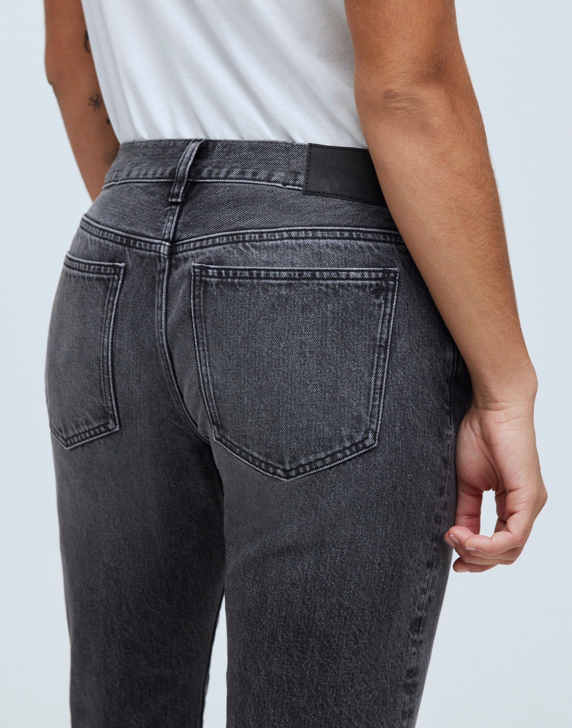The Low-Rise '90s Straight Jean