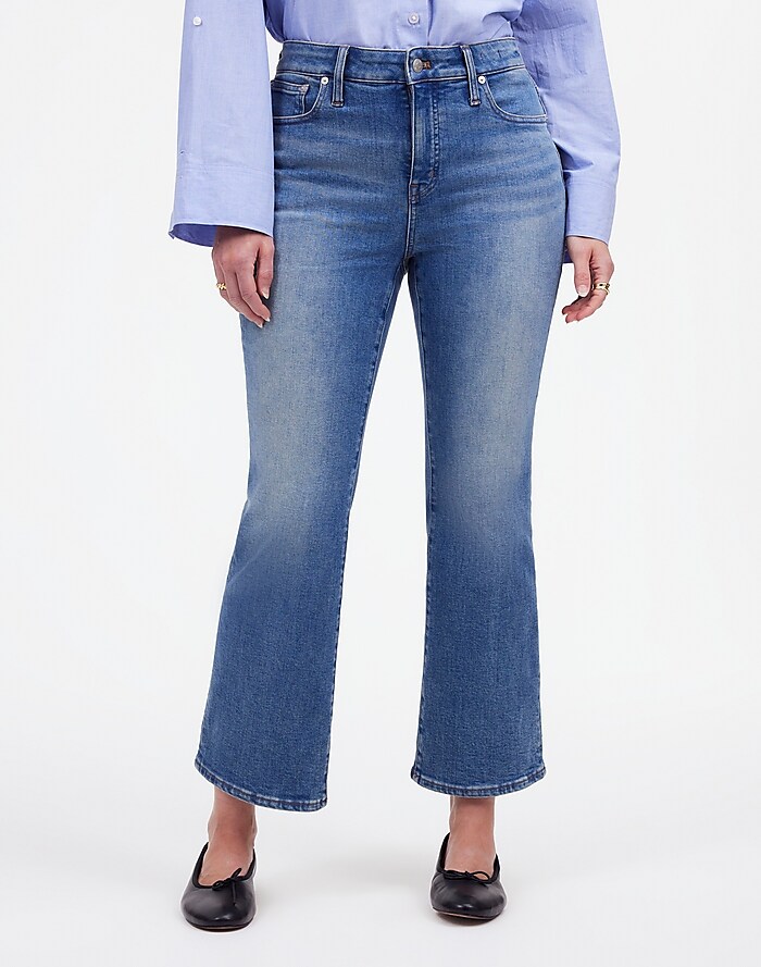 11 High-Rise Flare Jeans in Wrenford Wash