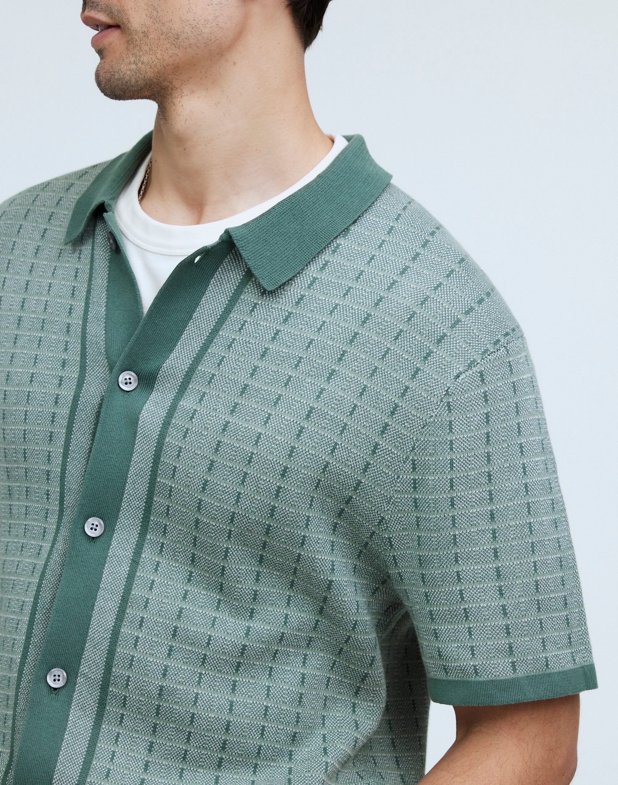 Button-Up Sweater Polo Shirt in Plaid Stripe