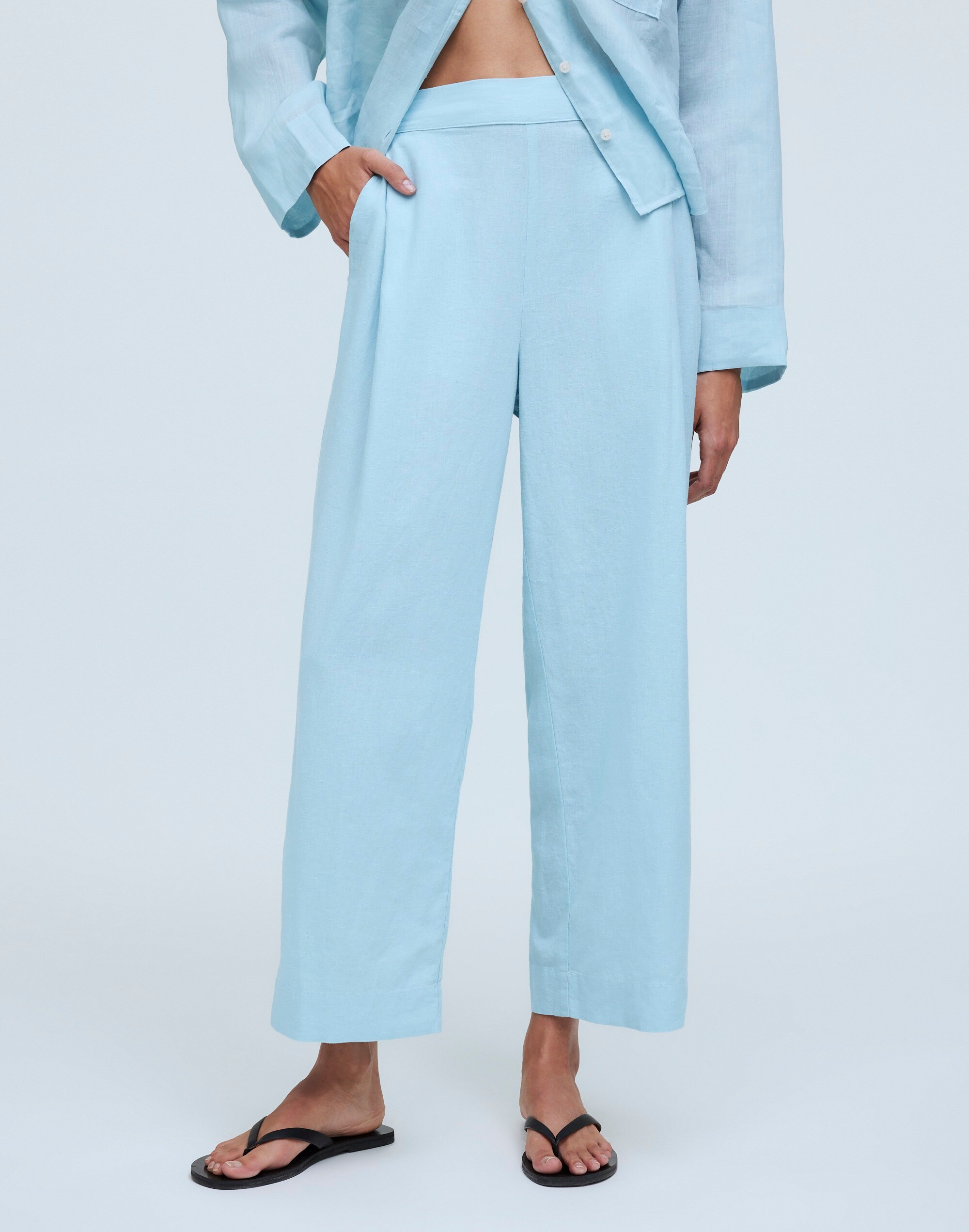 Pull-On Straight Crop Pant