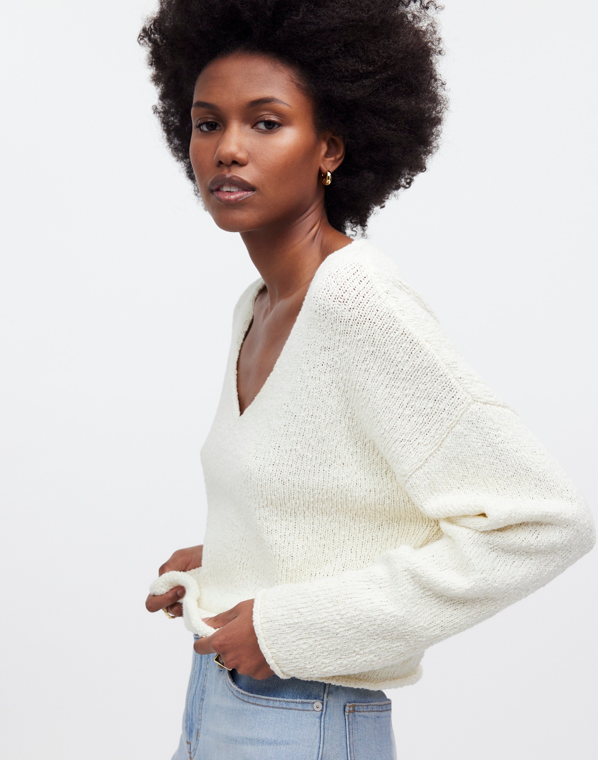 Mw Deep-v Boxy Sweater In Bright Ivory