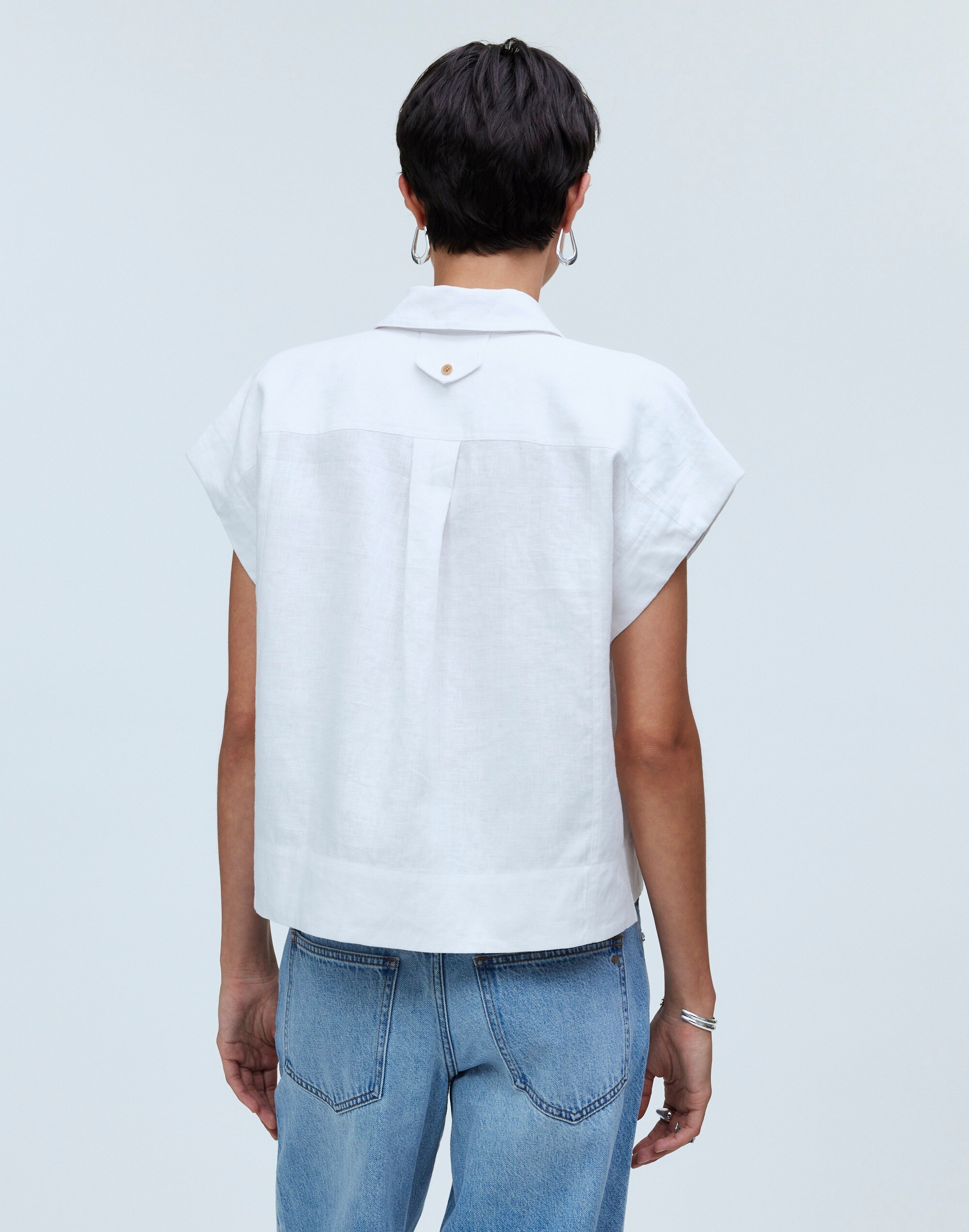 Flap-Pocket Button-Up Shirt in 100% Linen