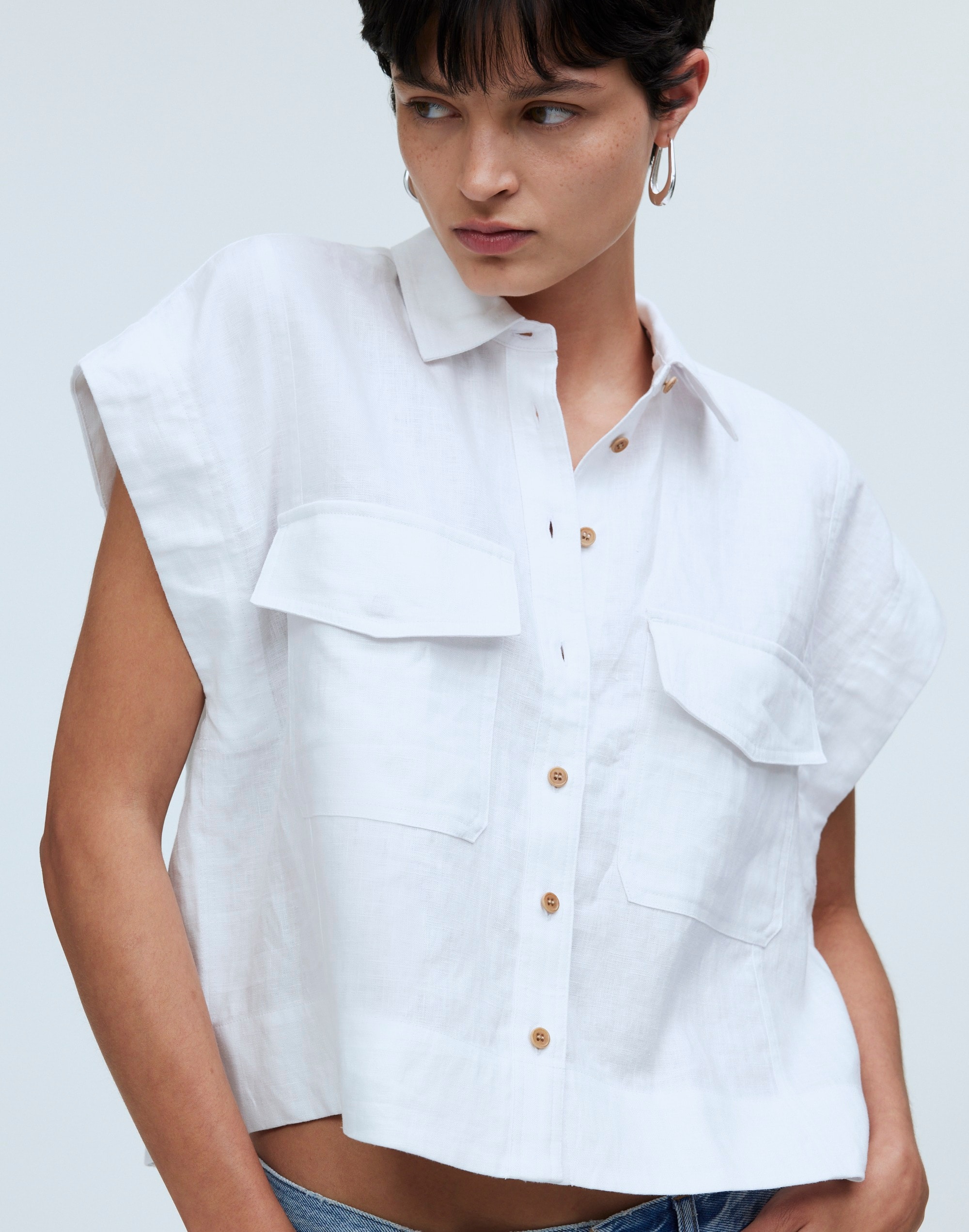 Flap-Pocket Button-Up Shirt in 100% Linen