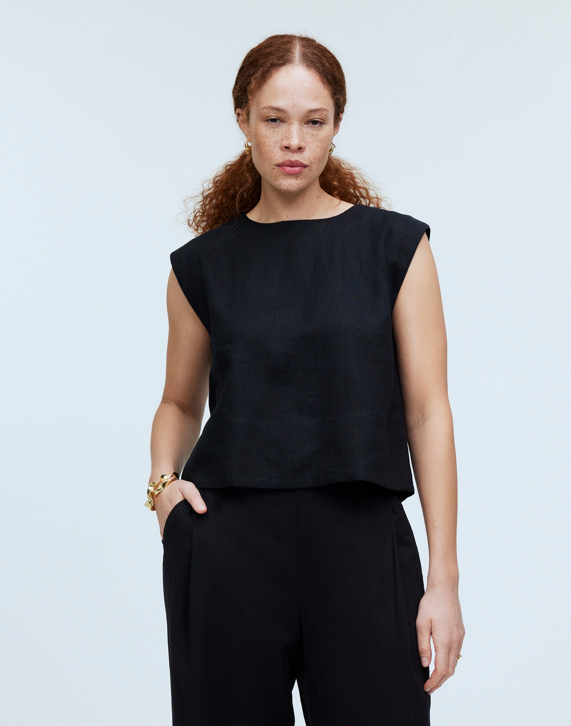 Bateau-Neck Tank in 100% Linen