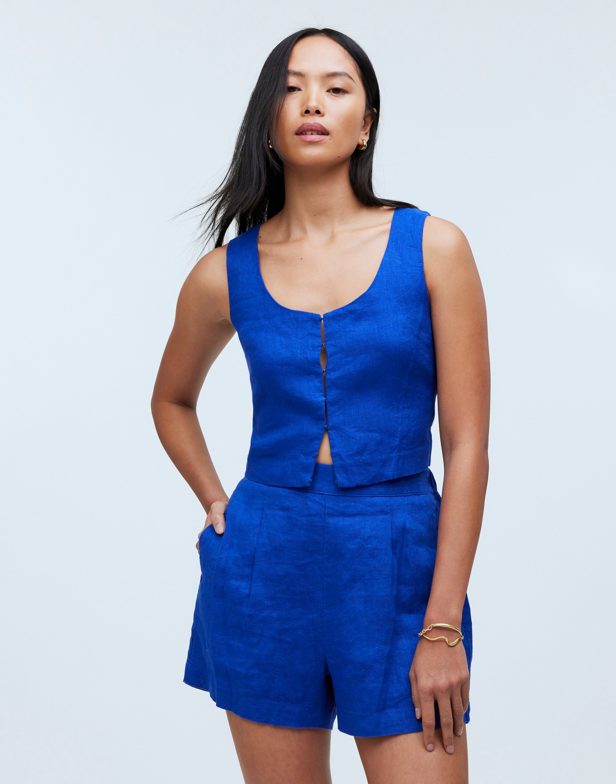 Scoopneck Crop Tank in 100% Linen