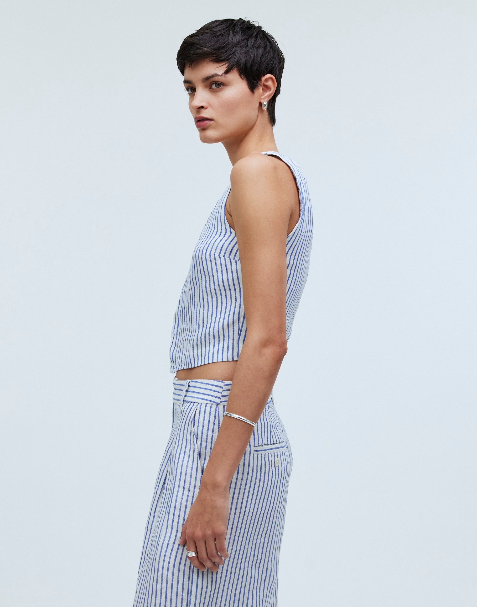 Scoopneck Crop Tank in 100% Linen