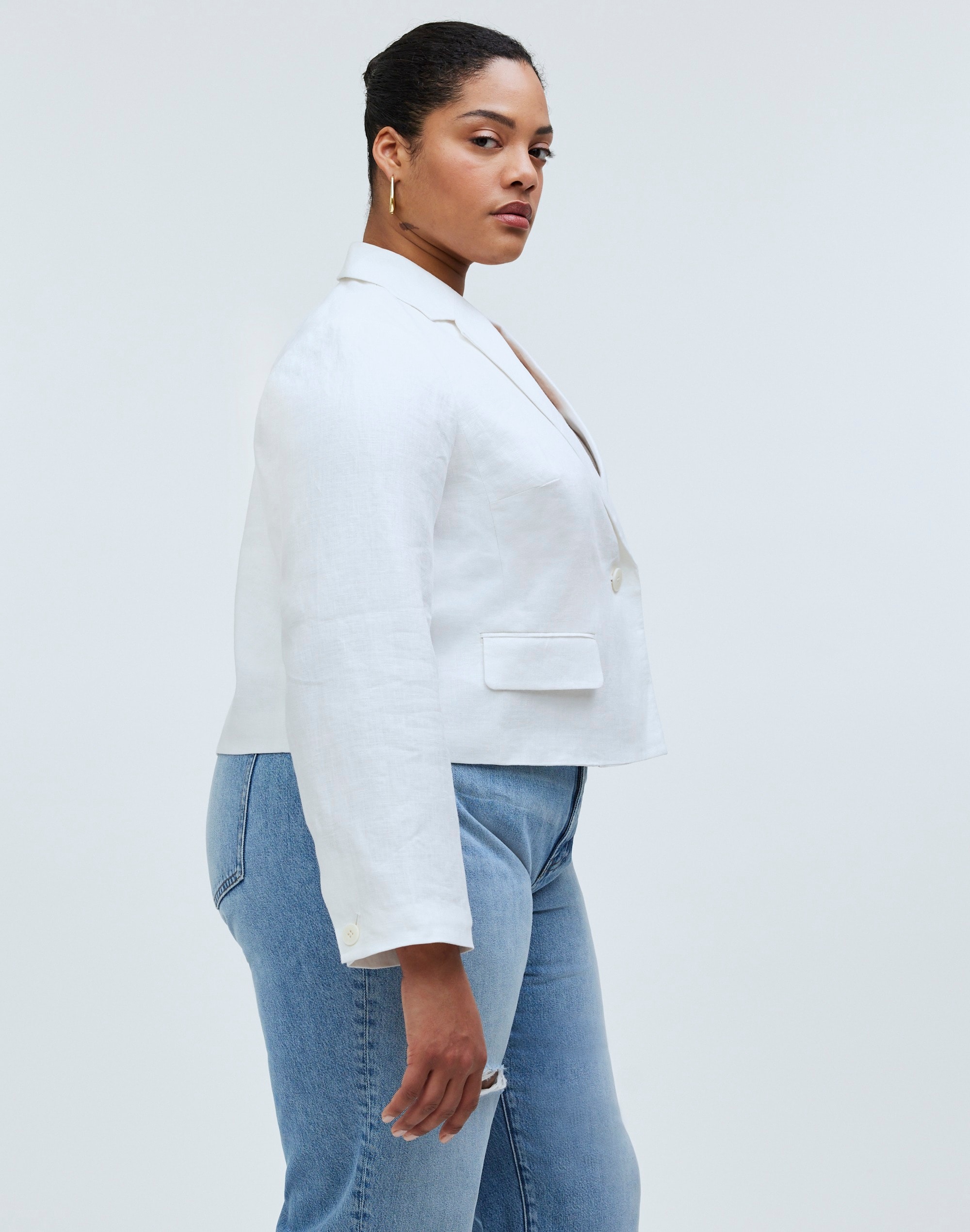 Plus Cropped Blazer in 100% Linen