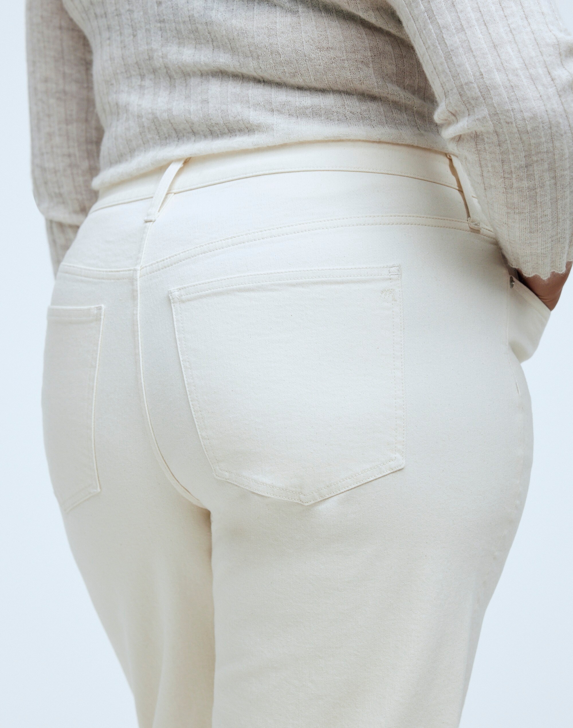 The Plus Perfect Vintage Wide-Leg Crop Jean