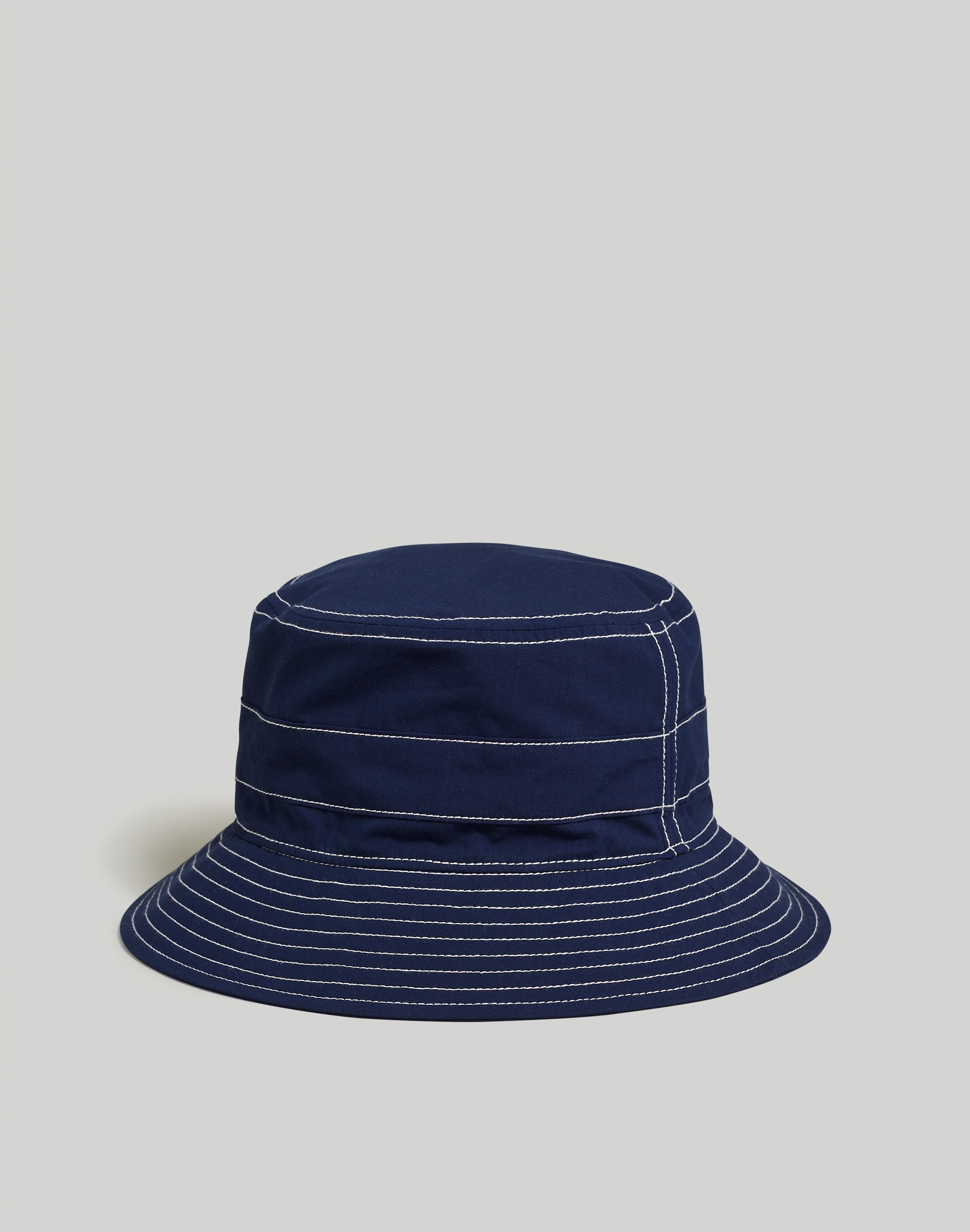 Mw Contrast-stitch Bucket Hat In Blue