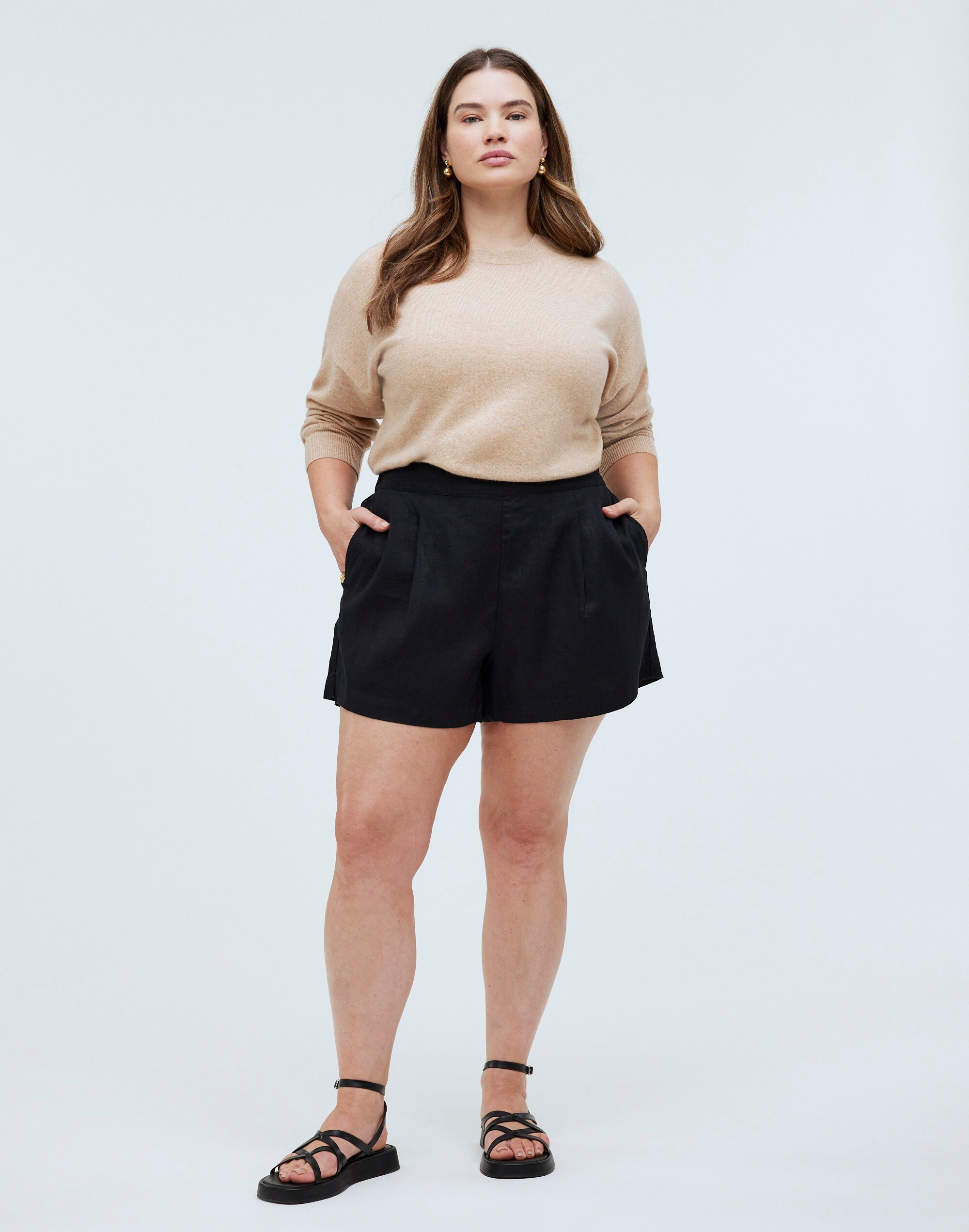 Plus Clean Pull-On Shorts in 100% Linen