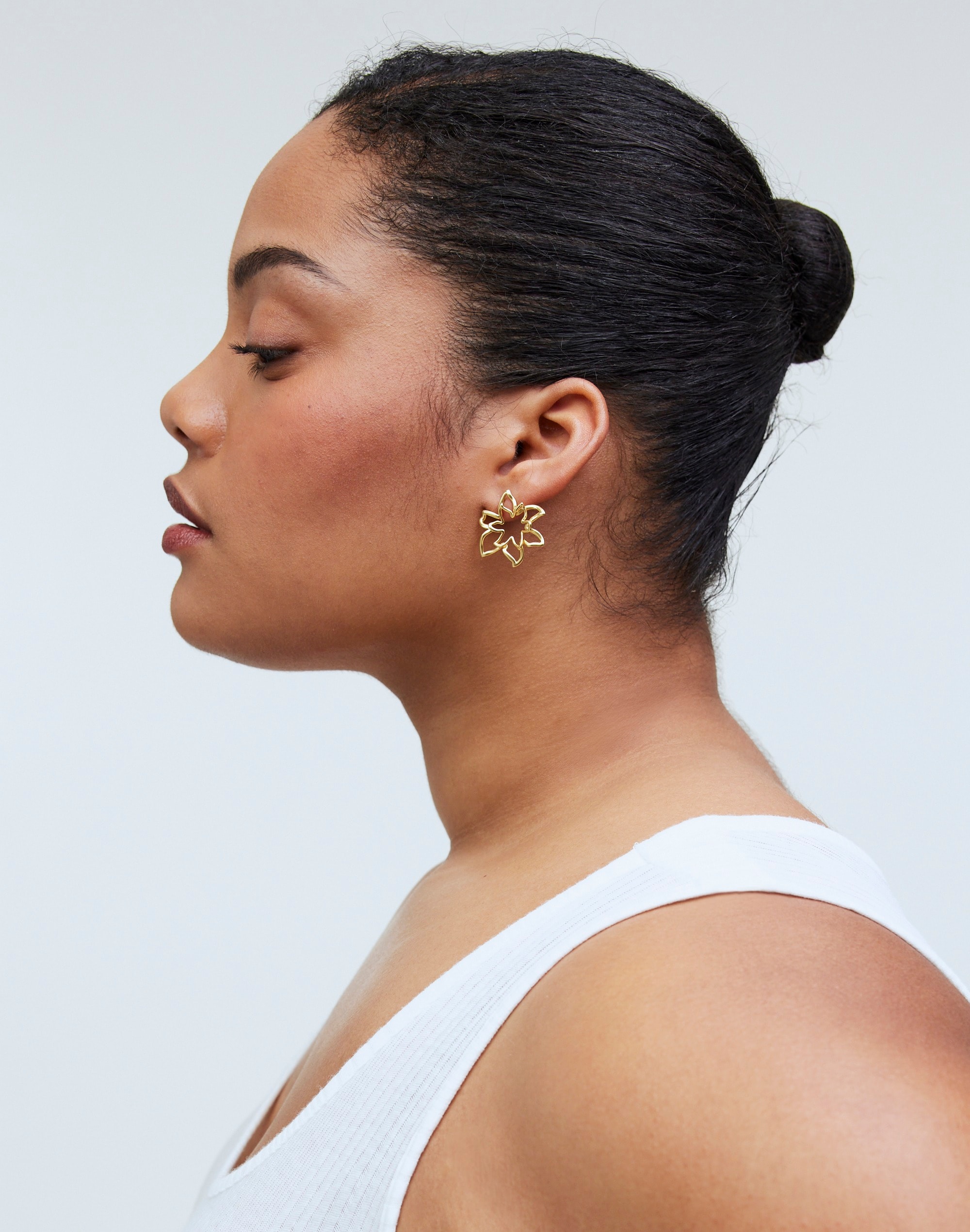 Wire Flower Stud Earrings