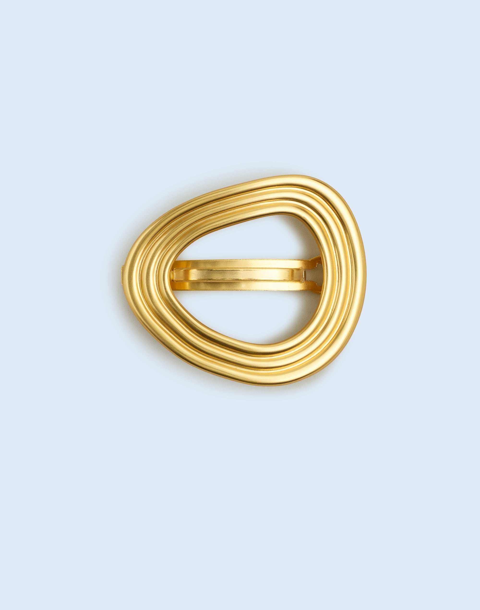 Mw Ribbed Wavy Circle Barette In Gold